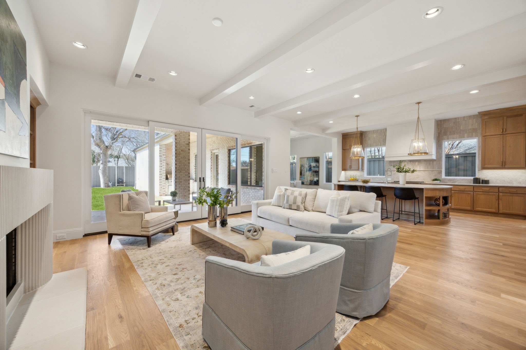 6541 Oriole Drive