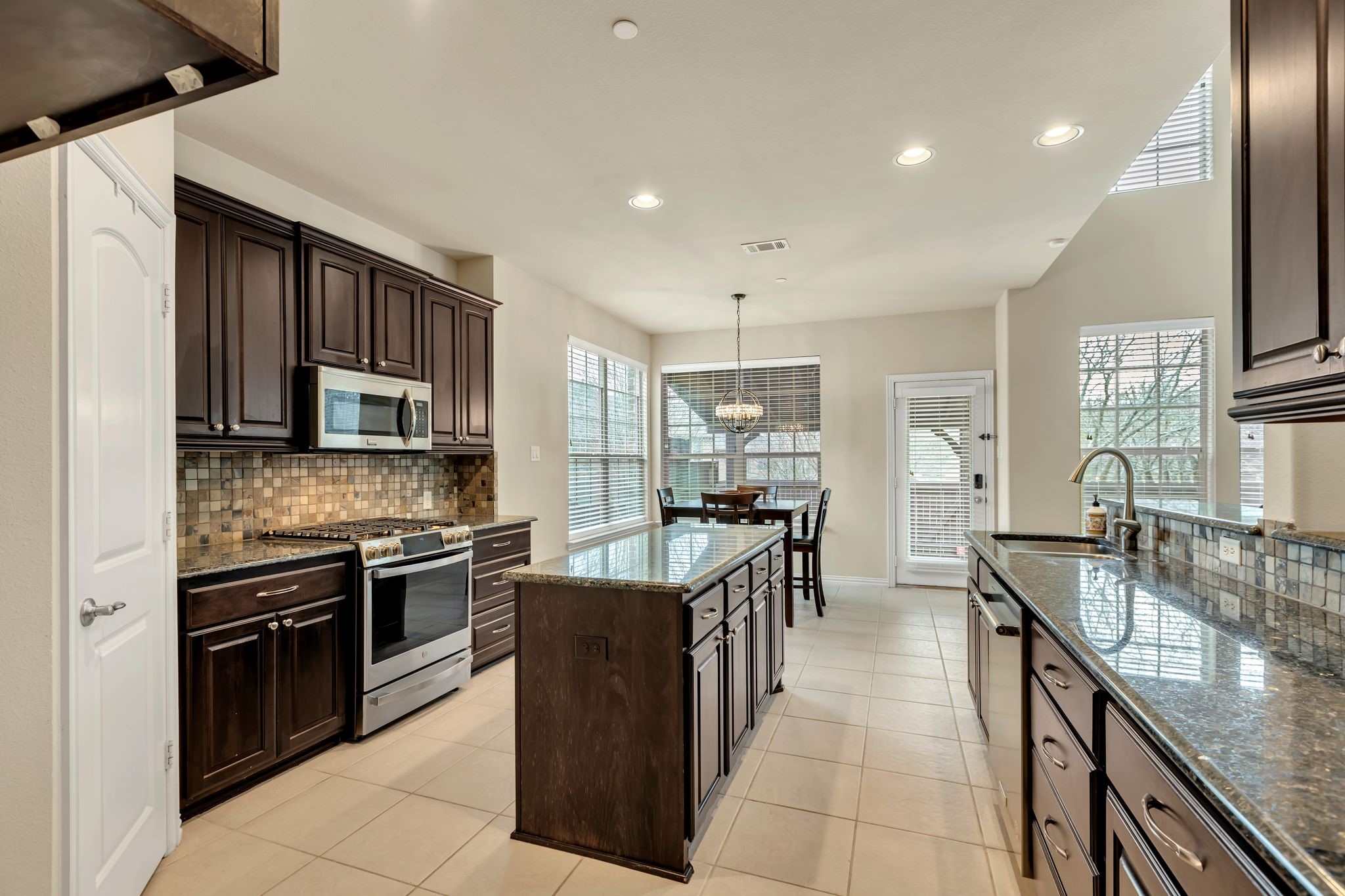 6111 Eagle Nest Drive