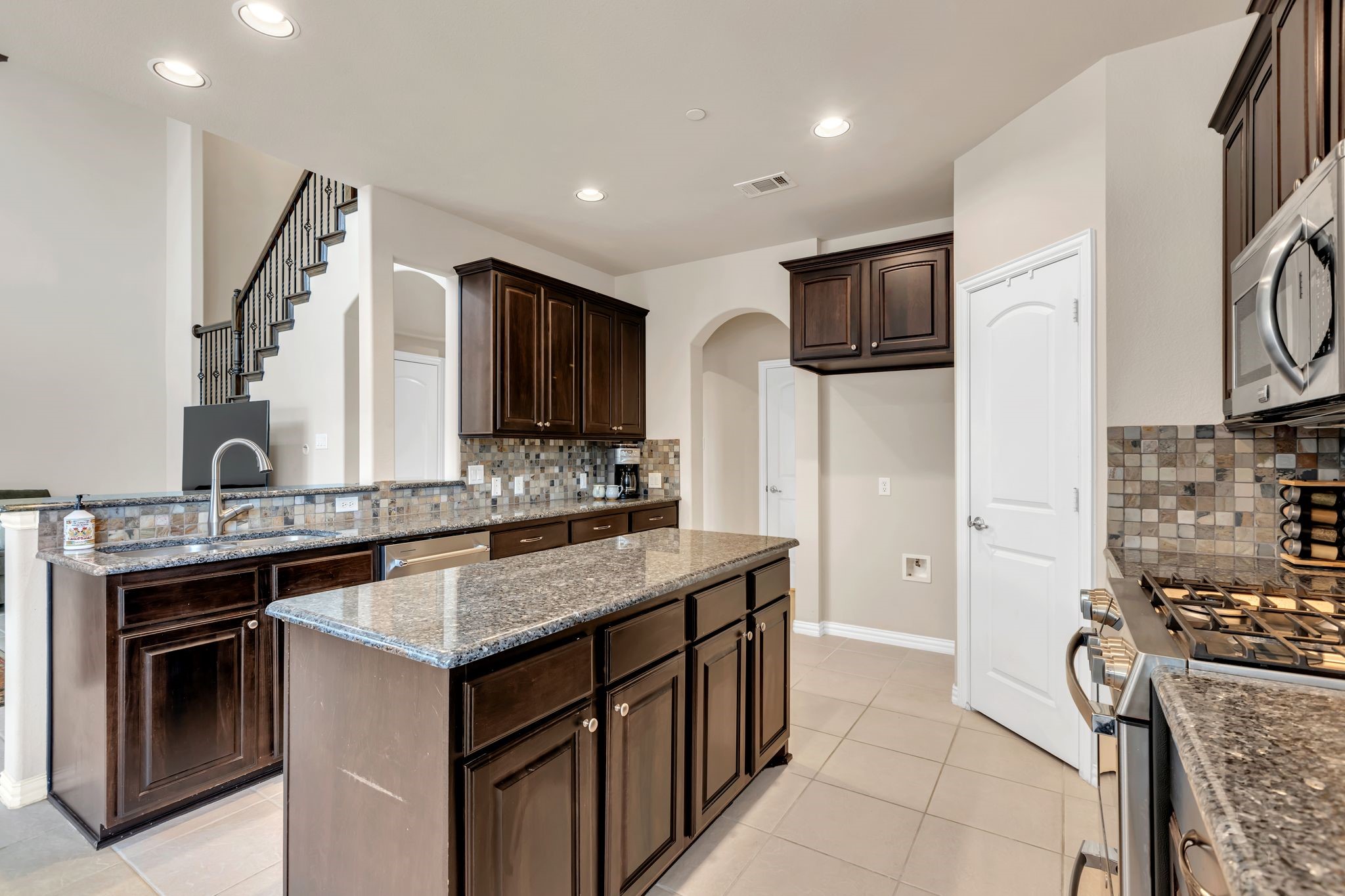 6111 Eagle Nest Drive