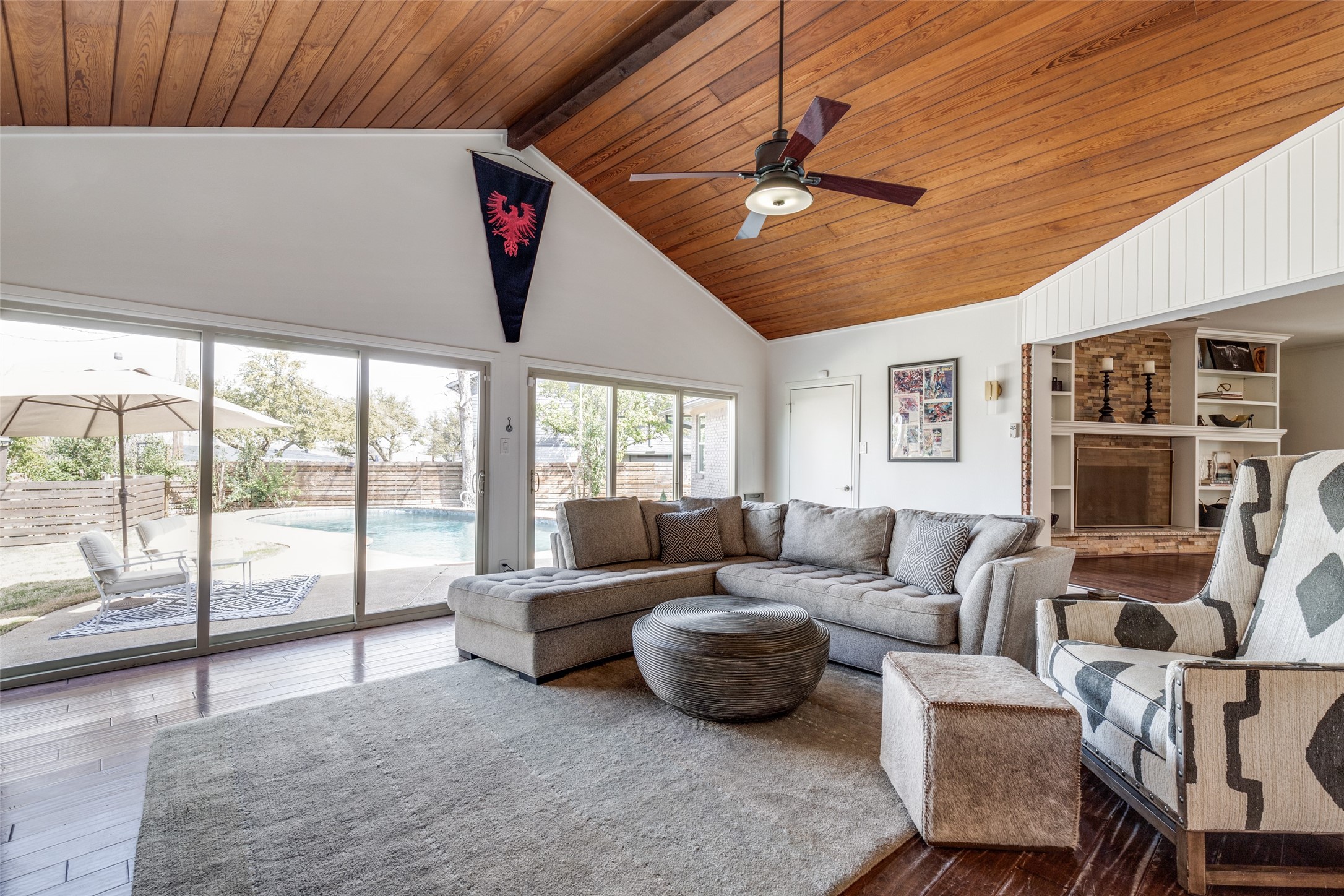7715 Maplecrest Drive