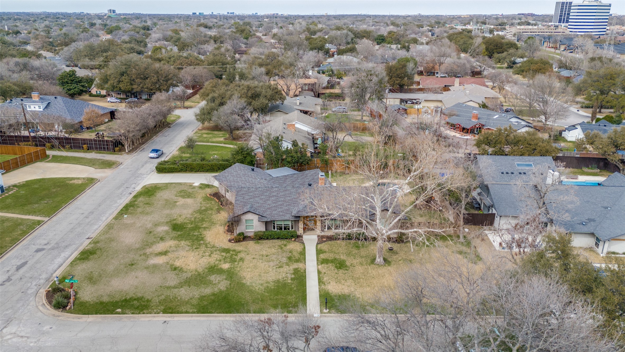 7715 Maplecrest Drive