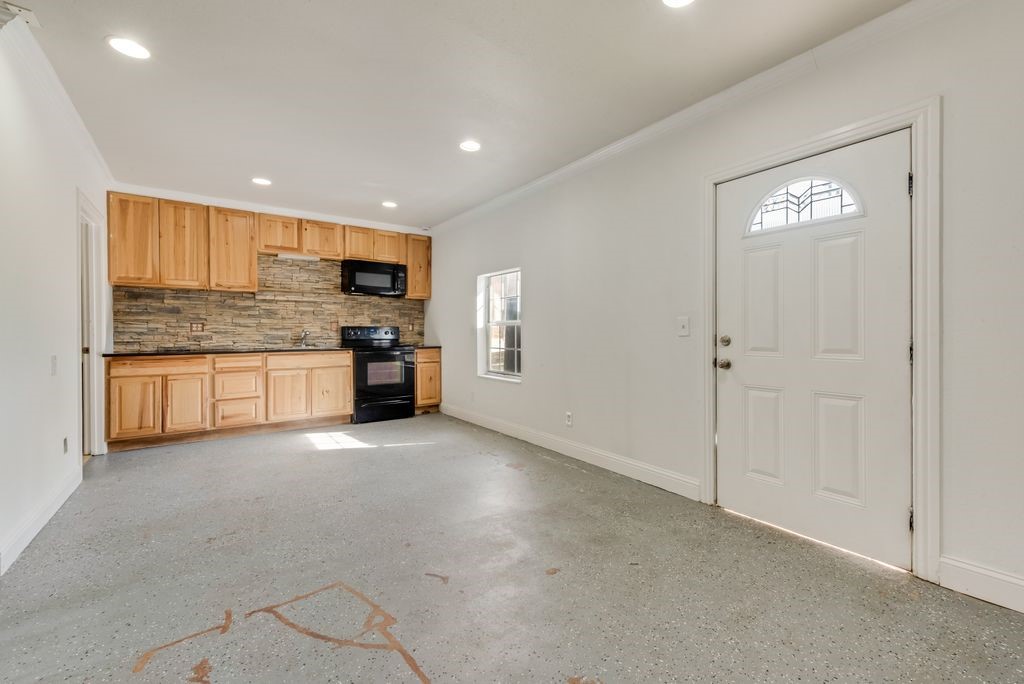 7330 Casa Loma Avenue