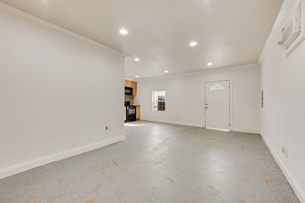 7330 Casa Loma Avenue