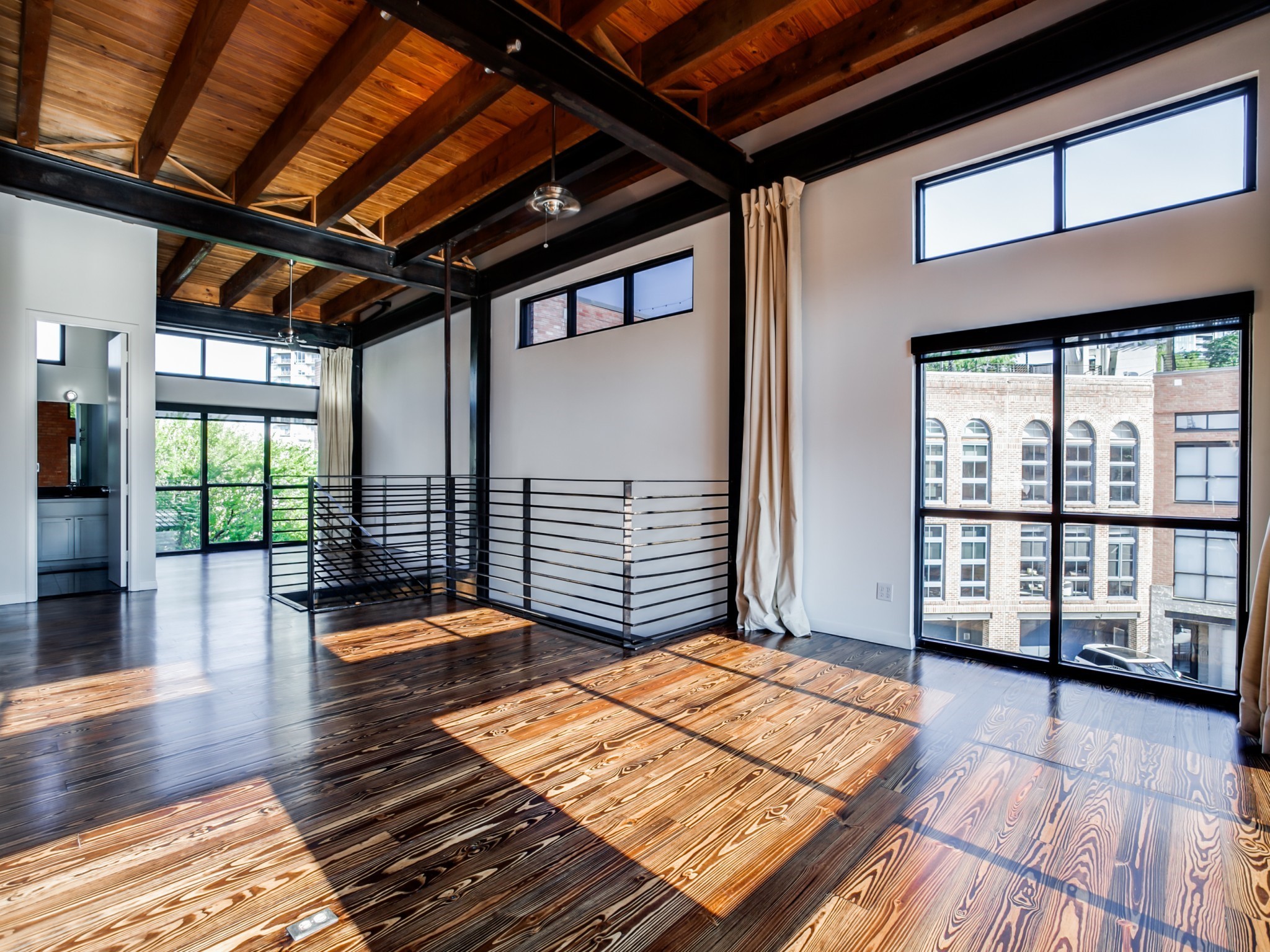 2915 Magnolia Hill