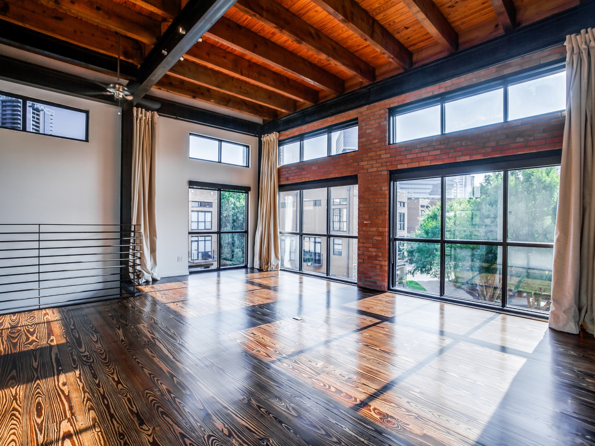 2915 Magnolia Hill