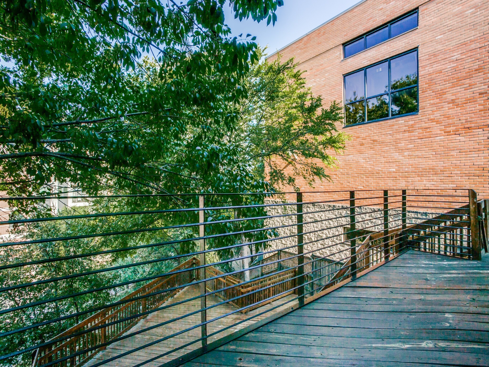 2915 Magnolia Hill