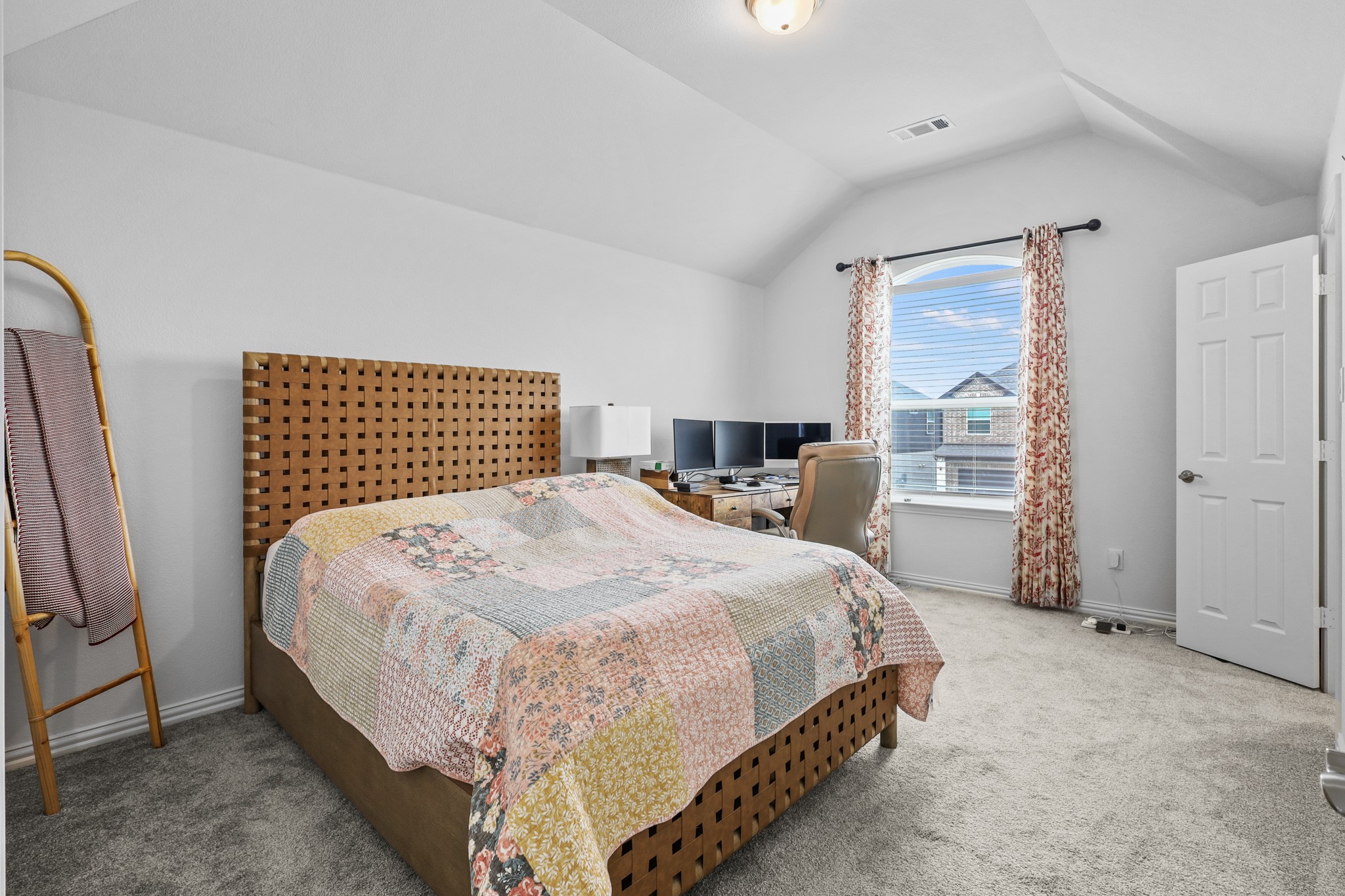 6732 Palmdale Drive