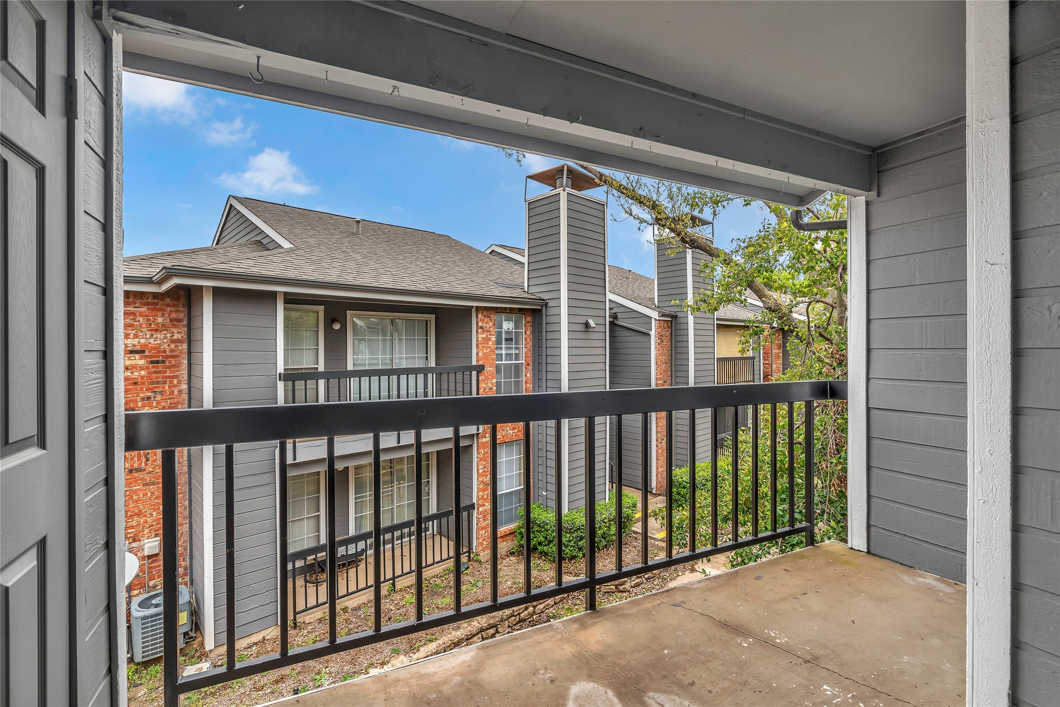 18333 Roehampton Drive 527