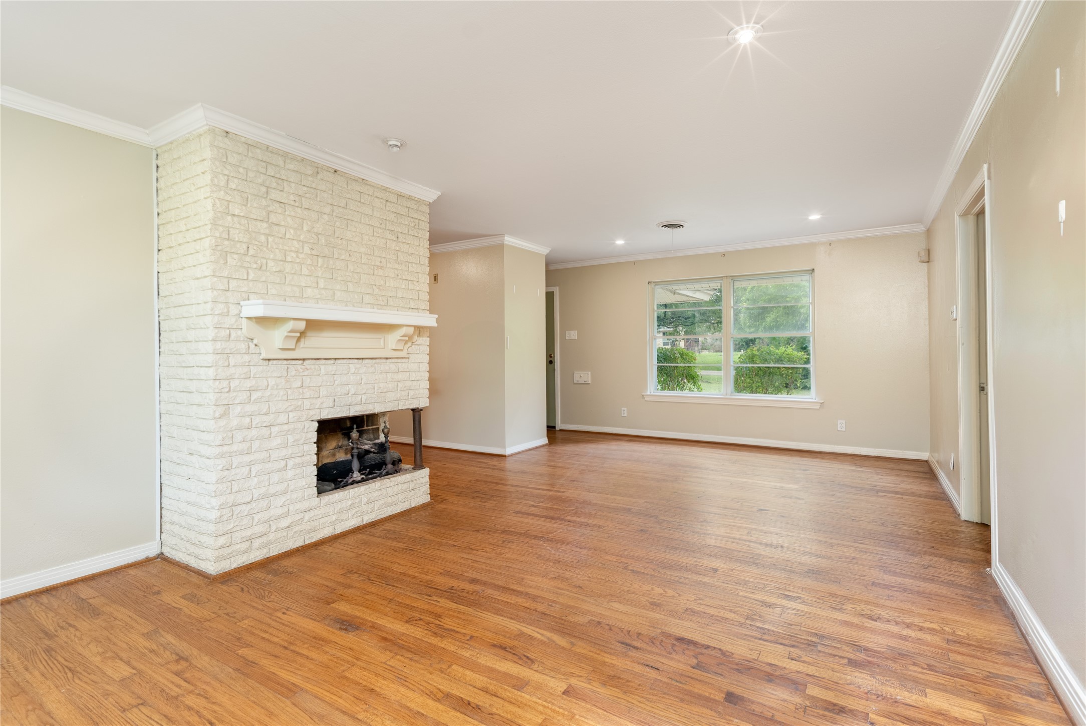 1523 San Saba Drive
