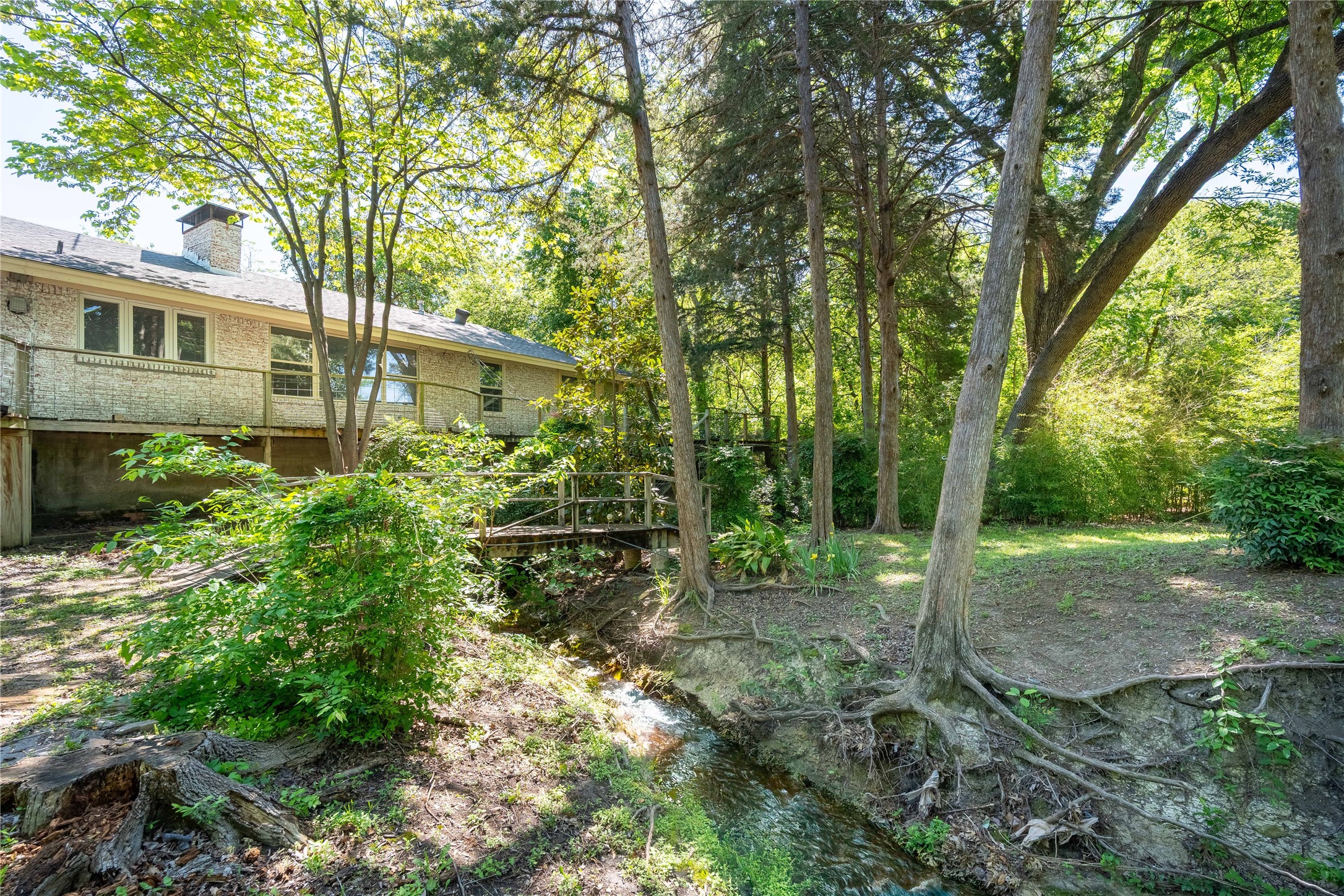1523 San Saba Drive