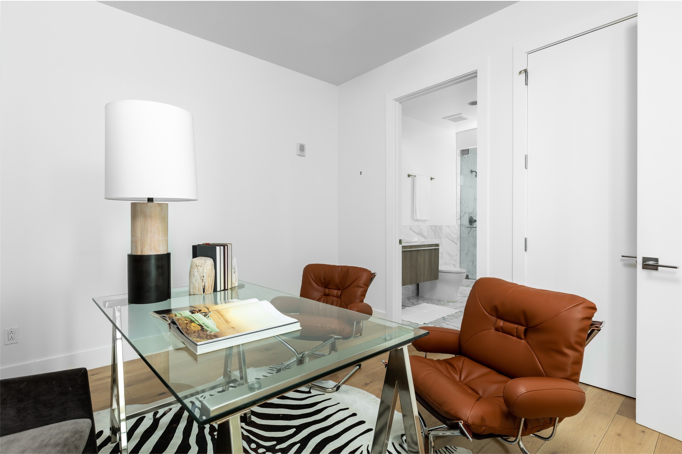 3130 N Harwood Street 903