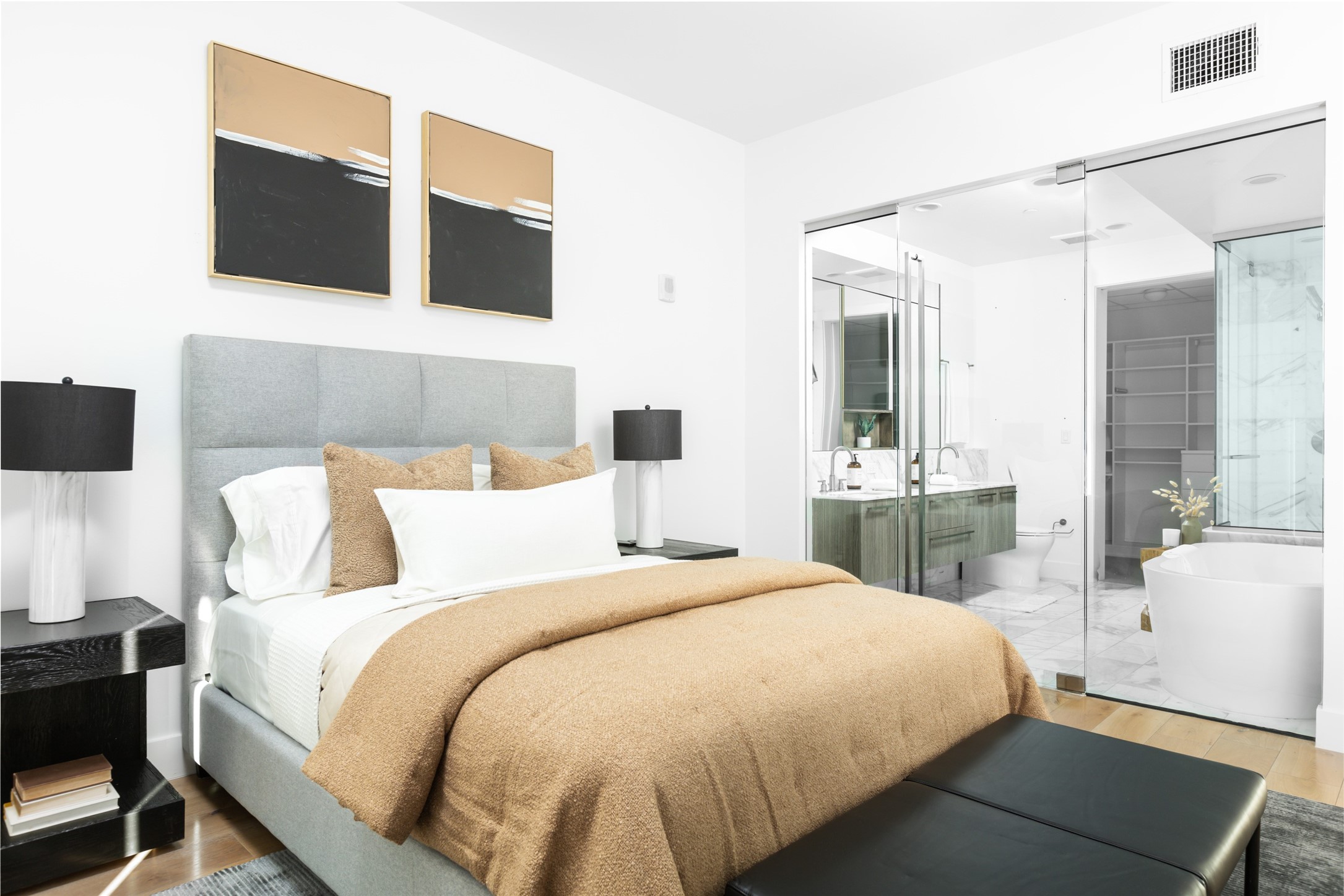 3130 N Harwood Street 903