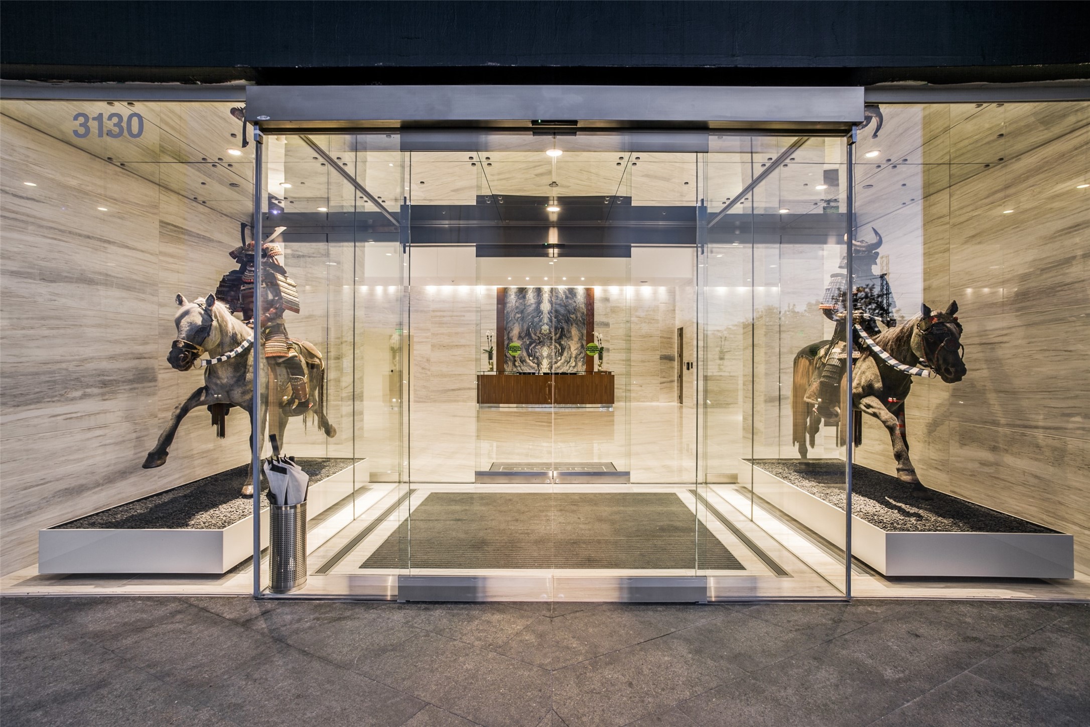 3130 N Harwood Street 903