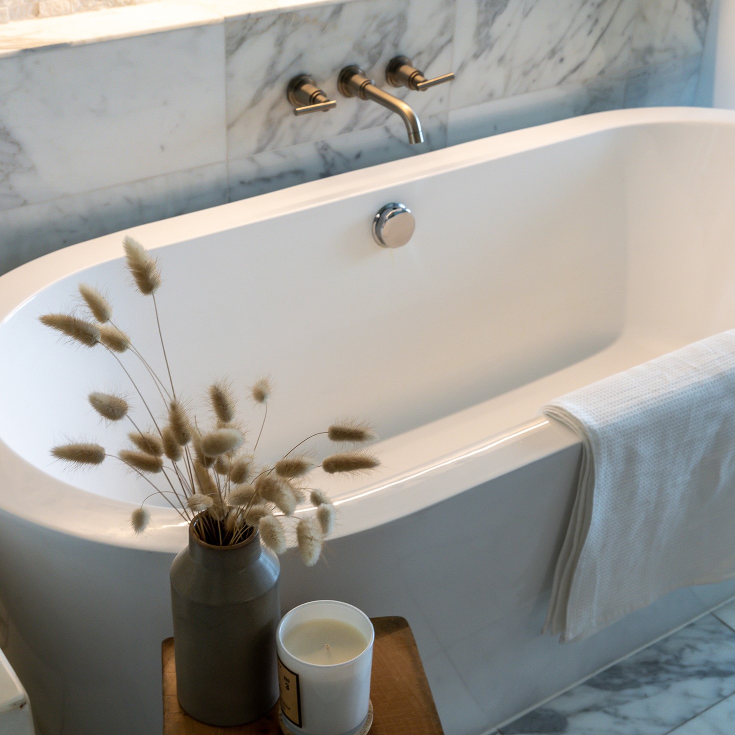 3130 N Harwood Street 903