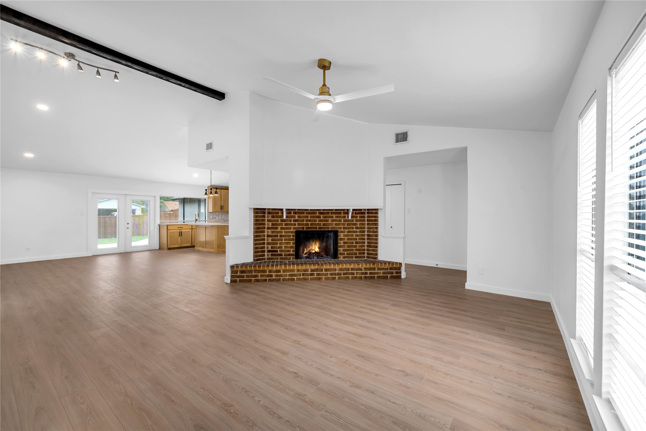 808 Warwick Drive