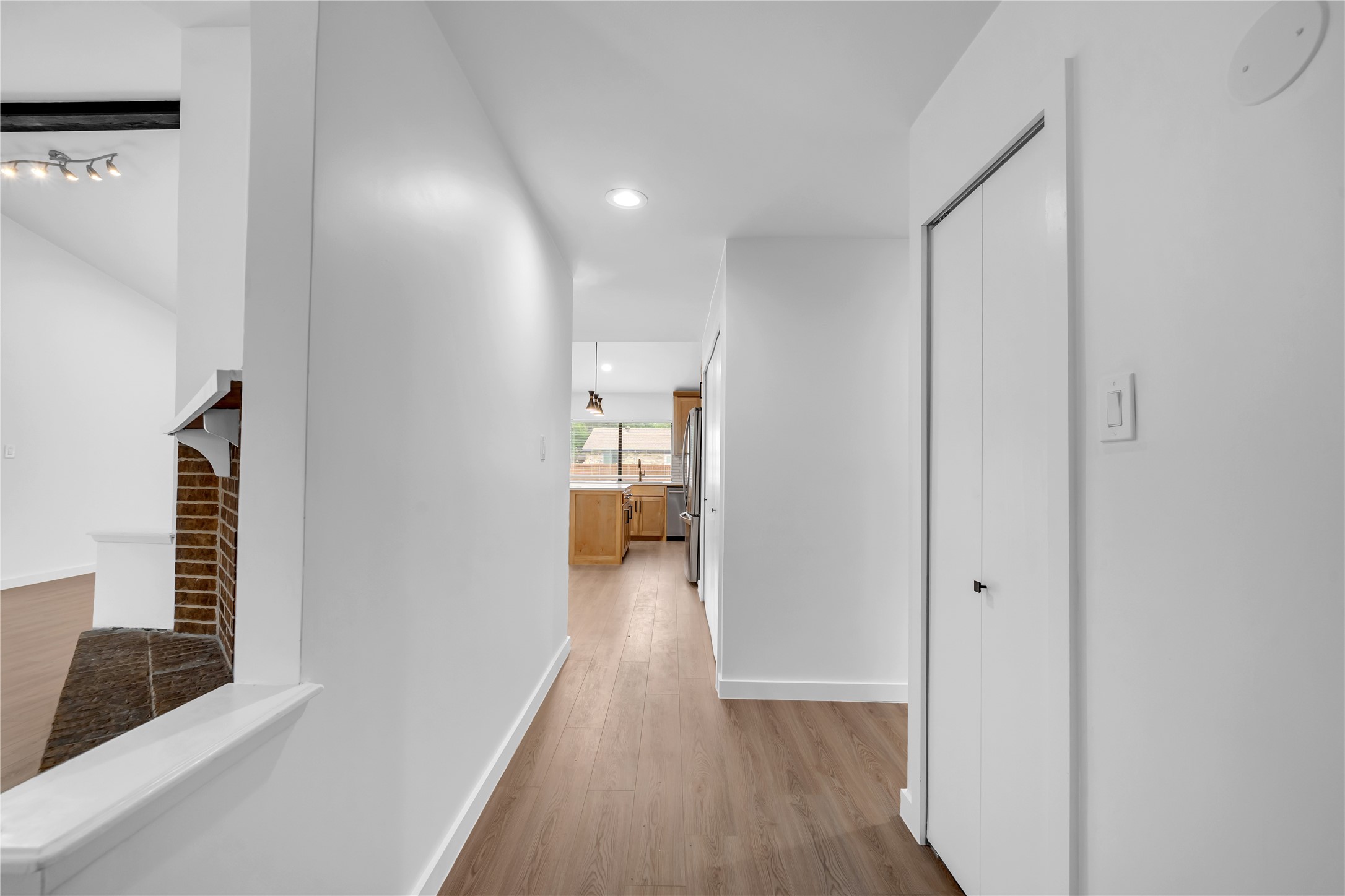 808 Warwick Drive