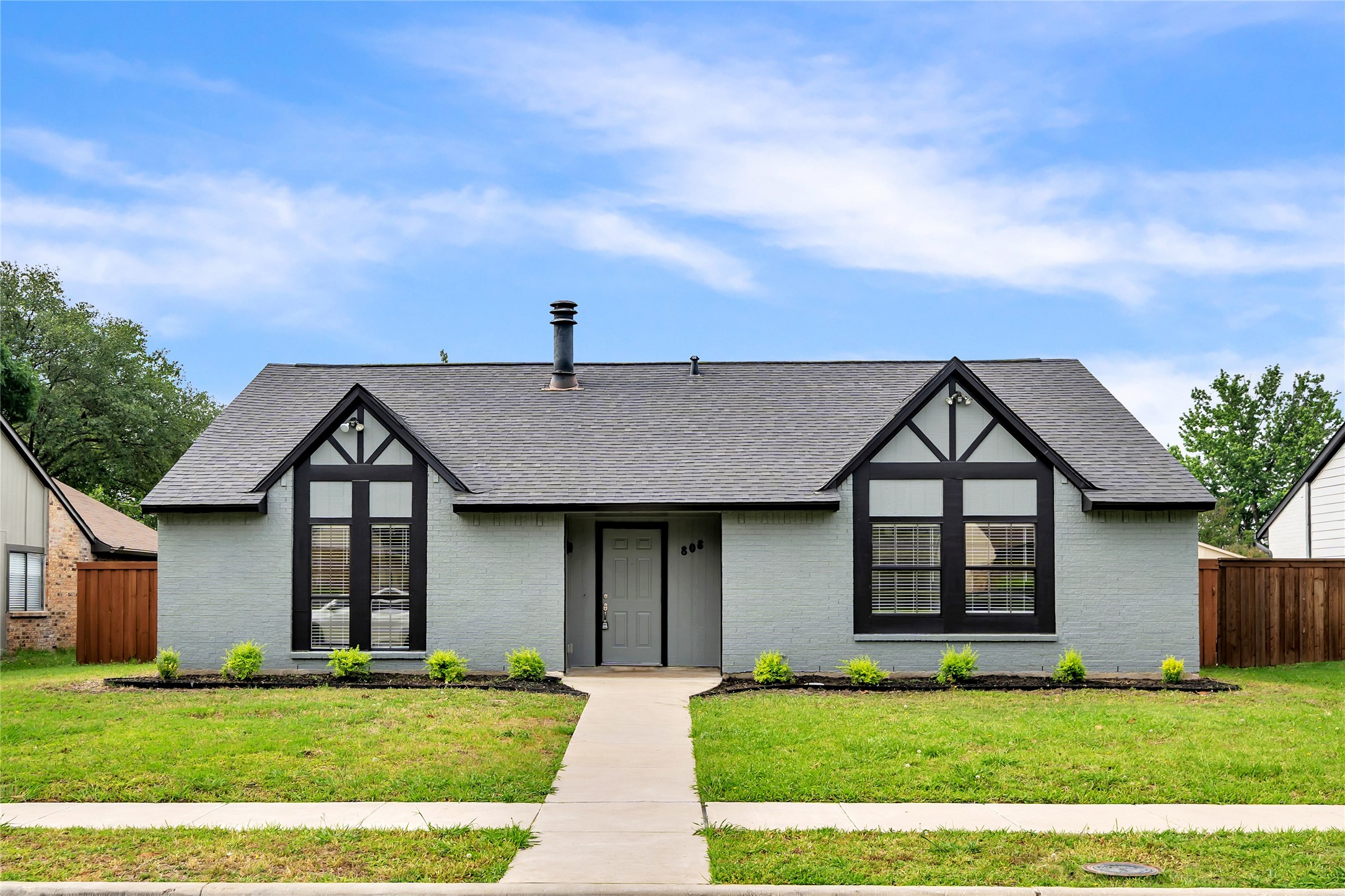808 Warwick Drive