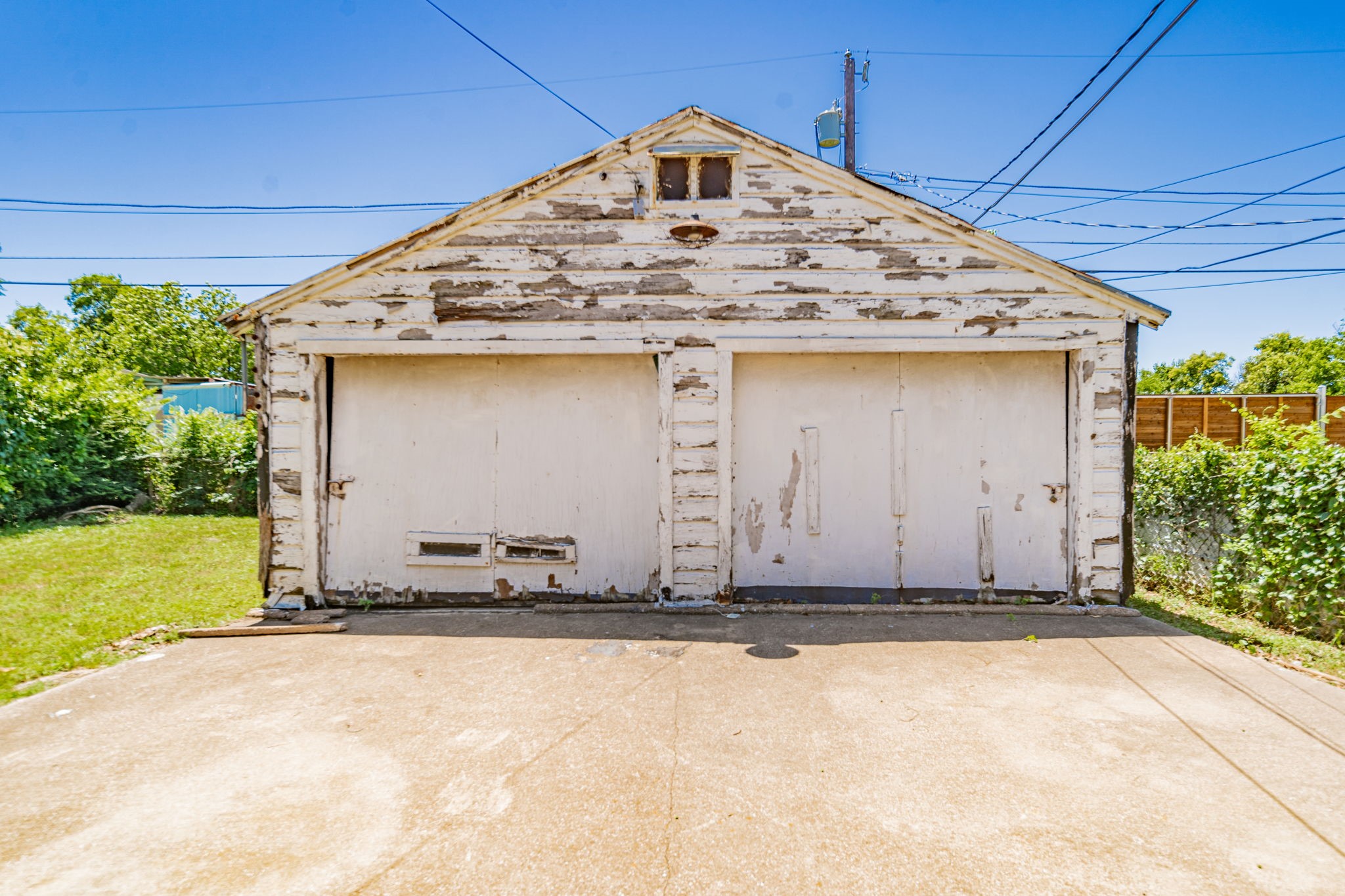 4722 Cowan Avenue