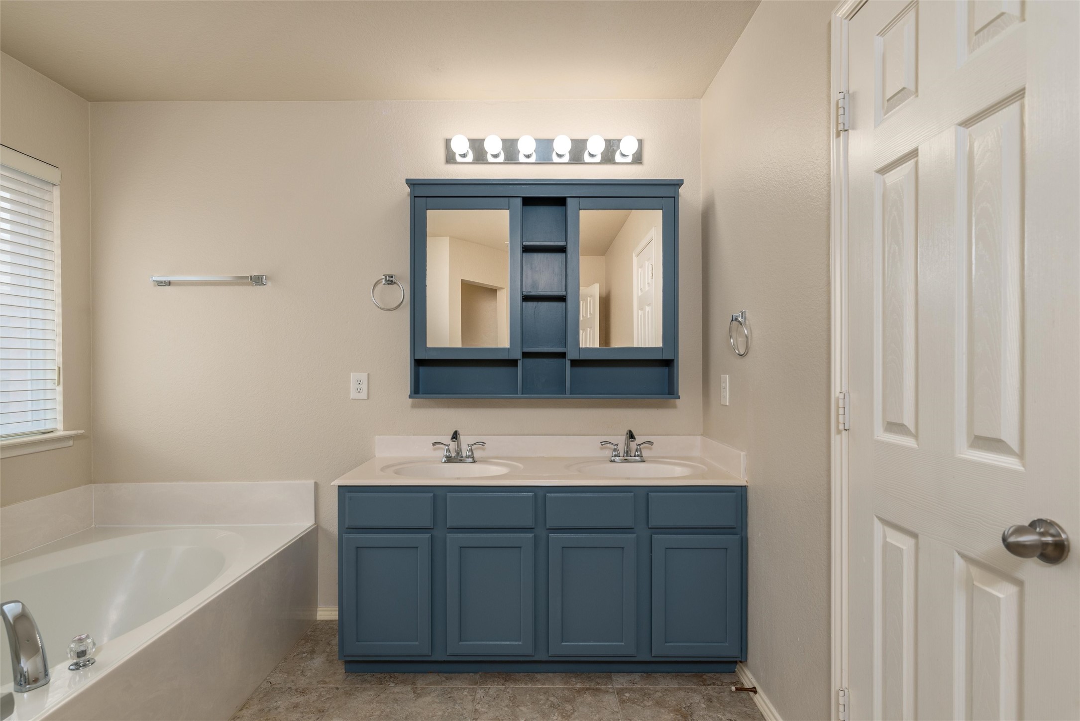 3992 Cherry Ridge Drive