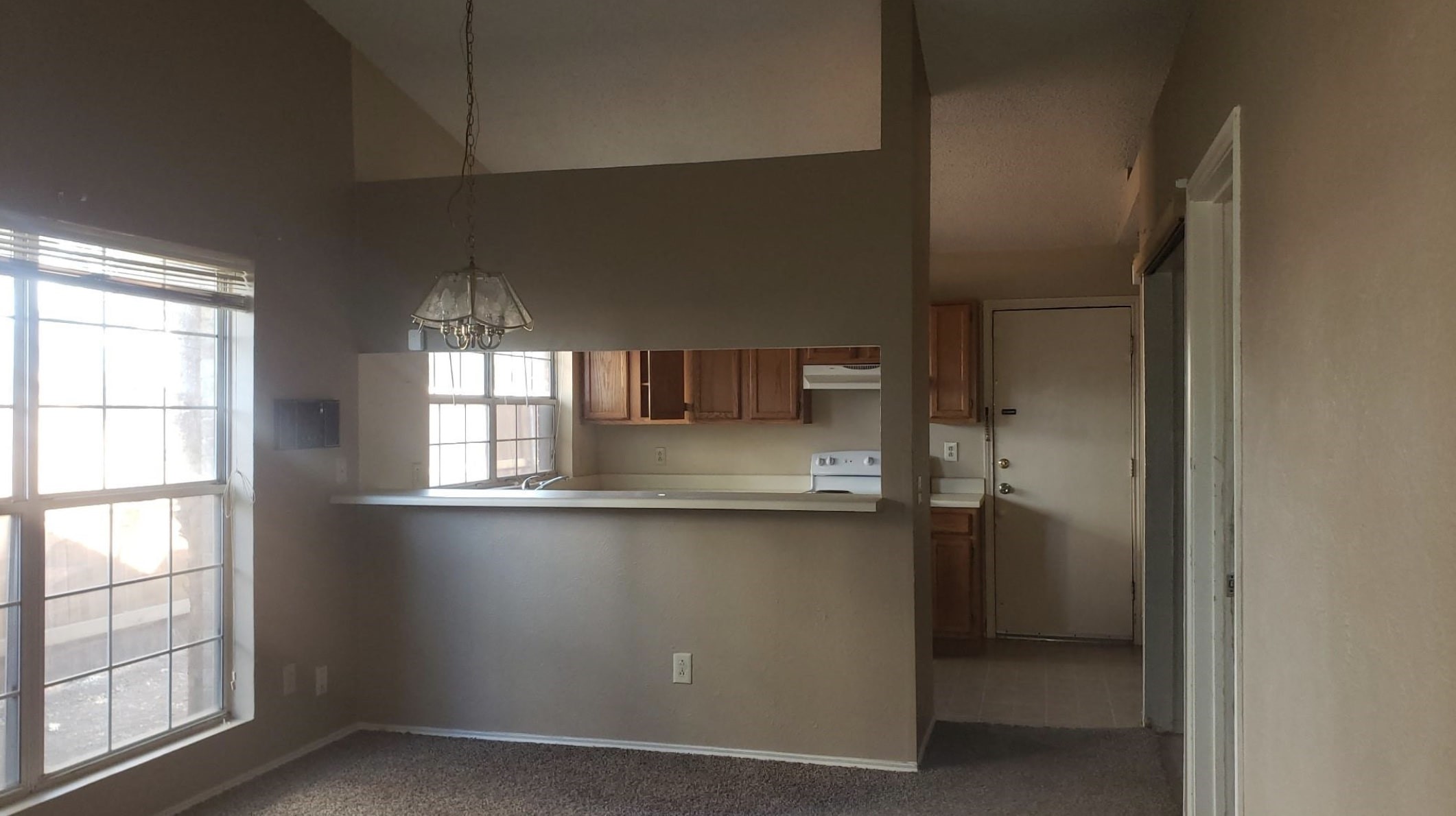 2412 Country Hollow Lane