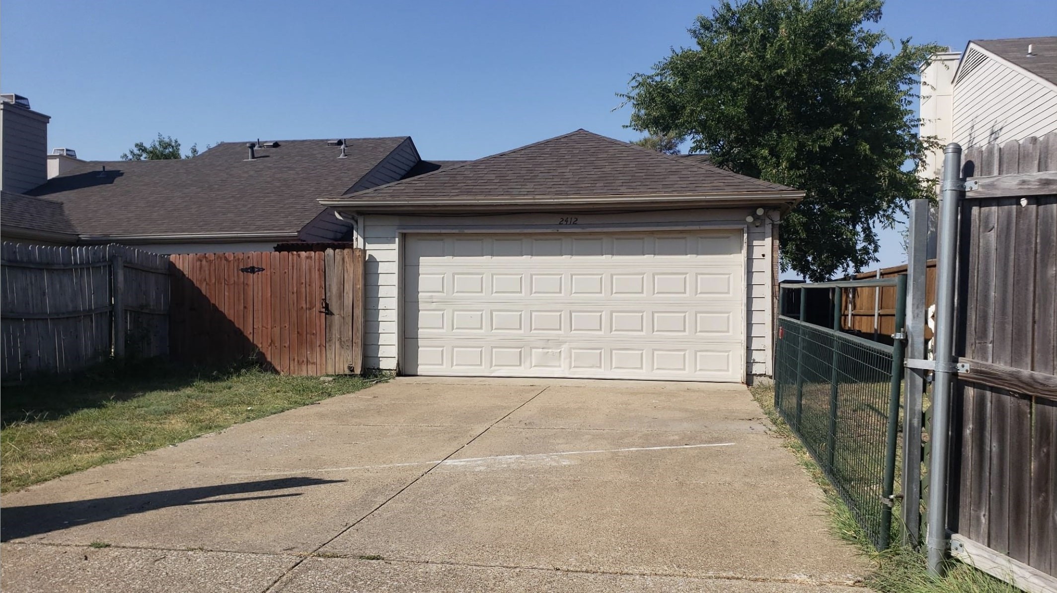 2412 Country Hollow Lane