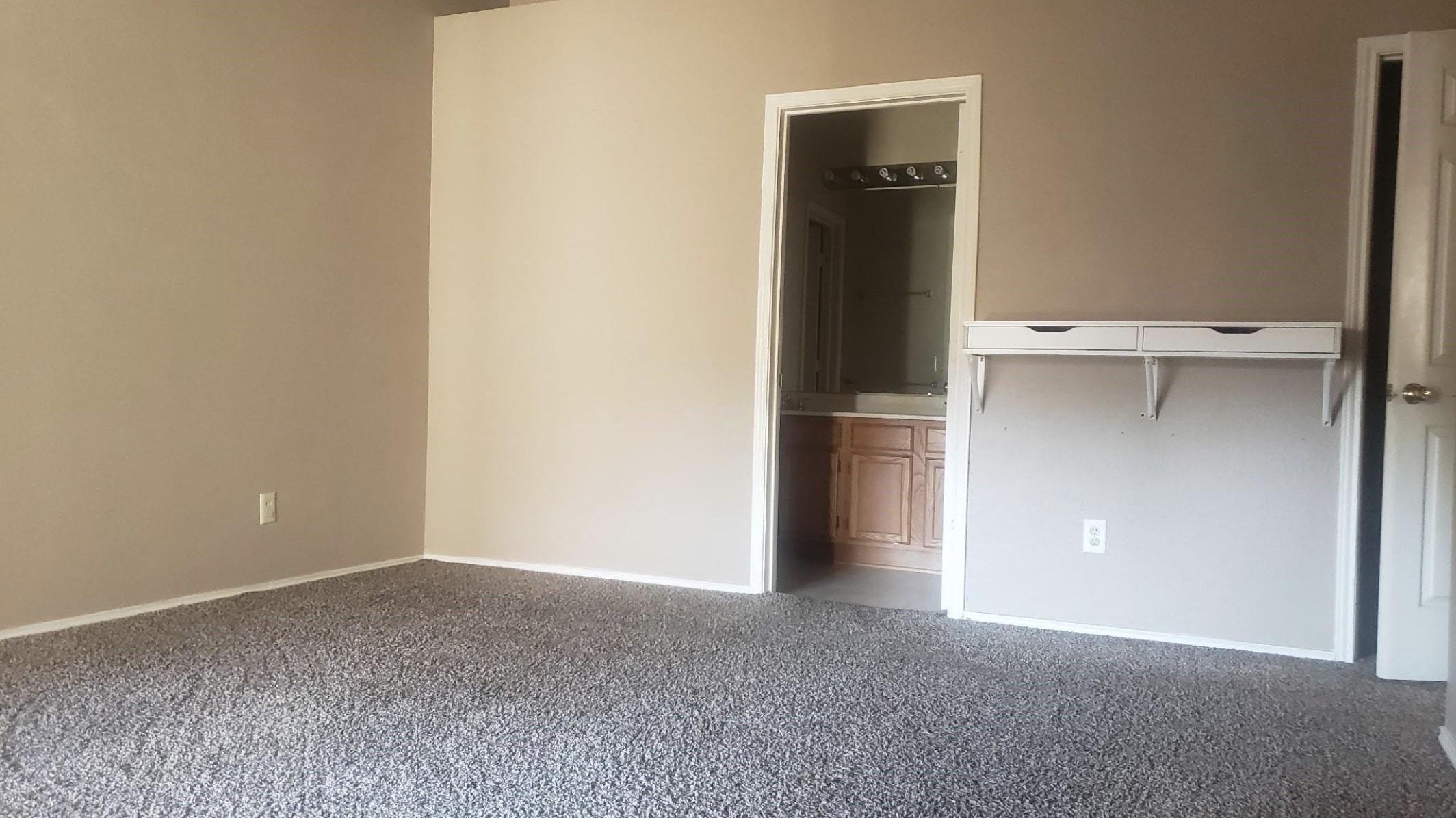 2412 Country Hollow Lane