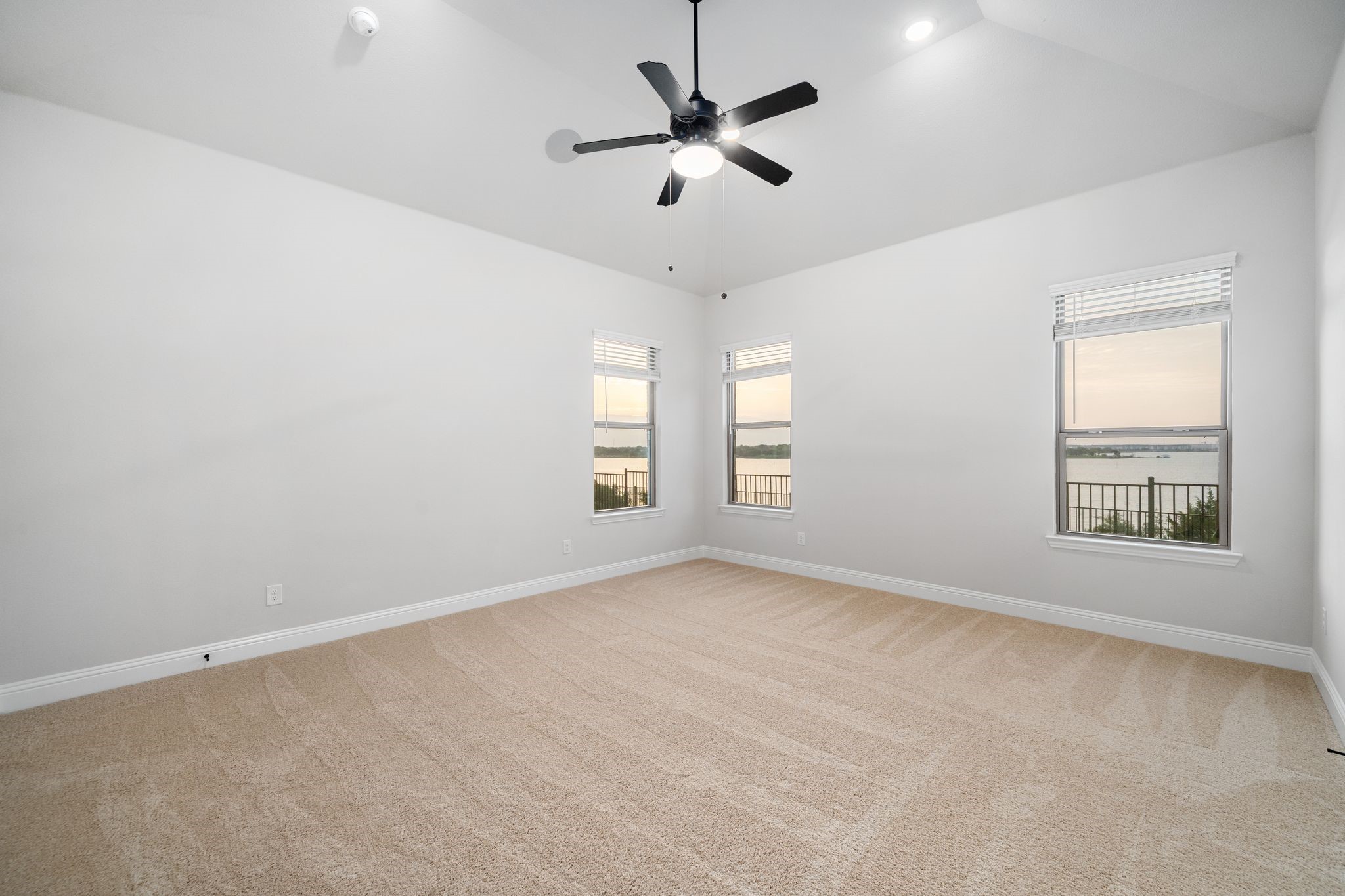 2300 Fairwater Mews