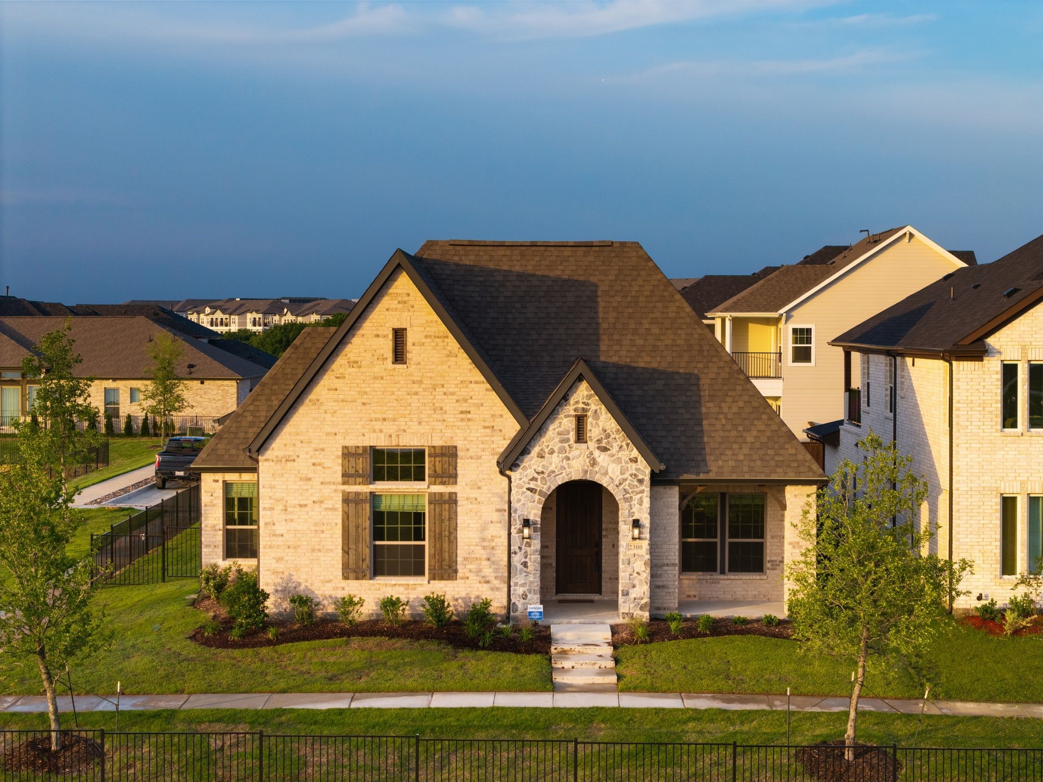 2300 Fairwater Mews