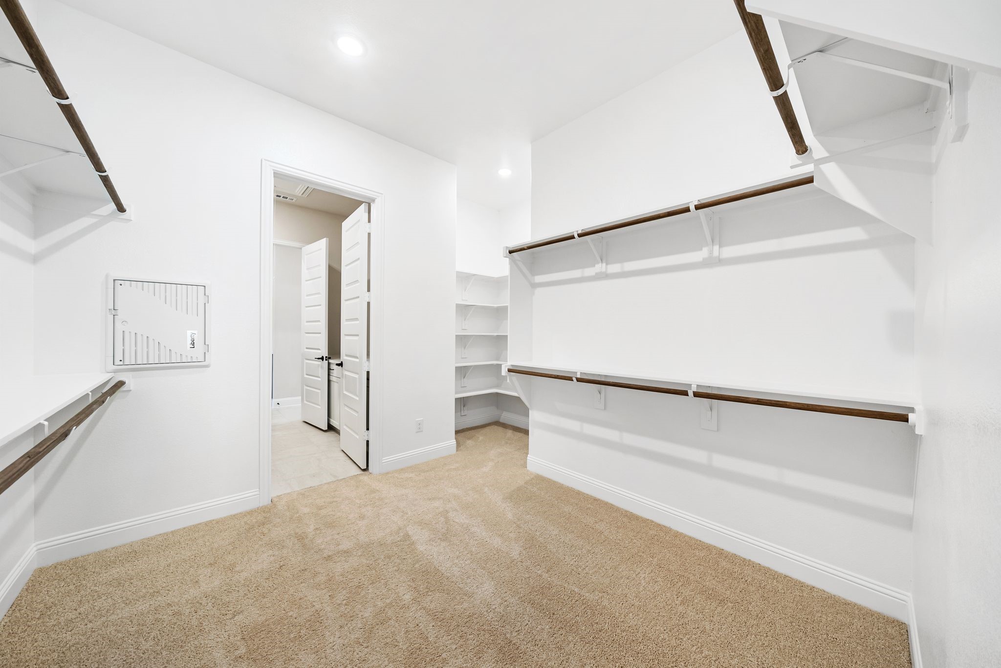 2300 Fairwater Mews