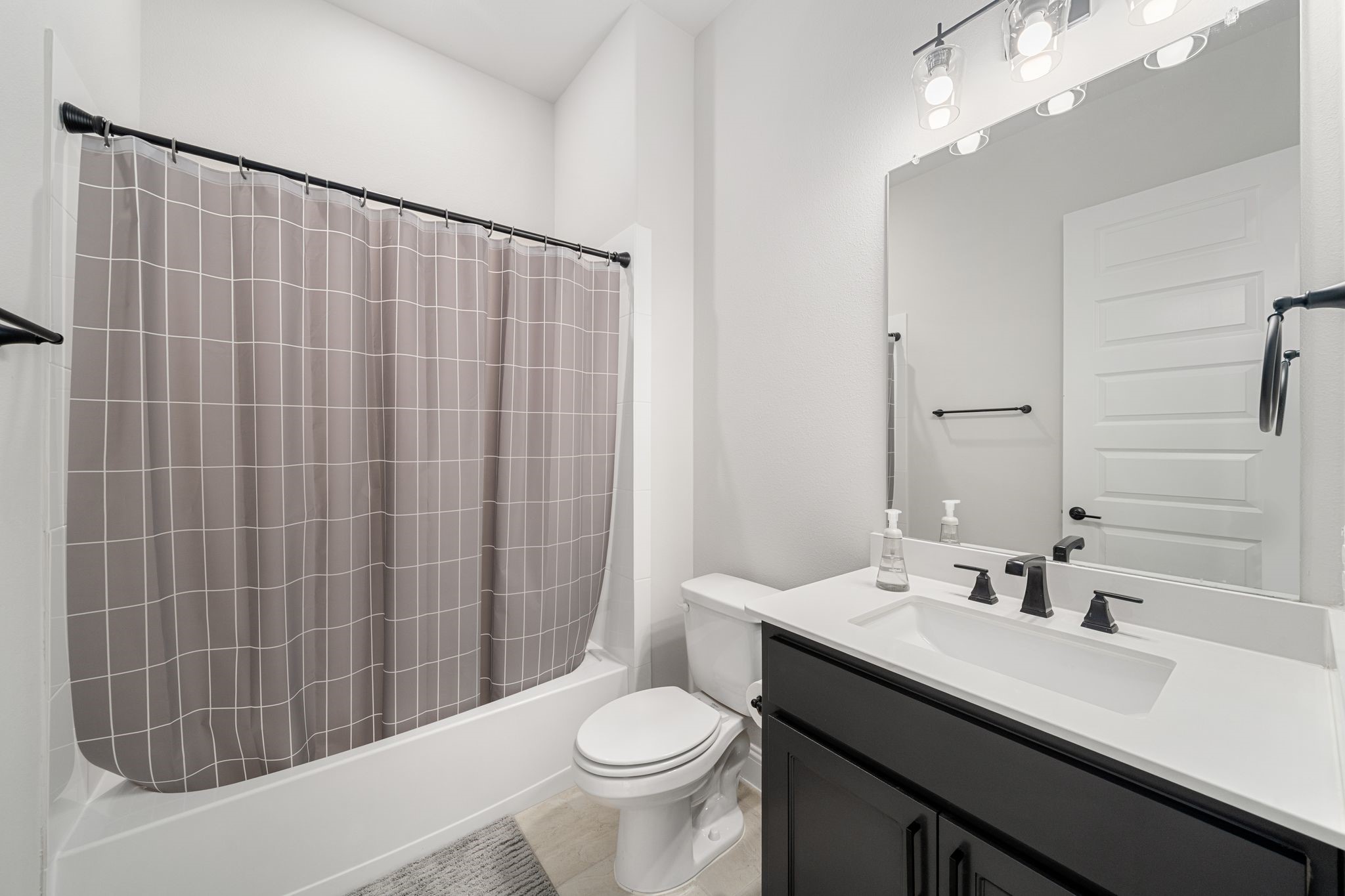 2300 Fairwater Mews