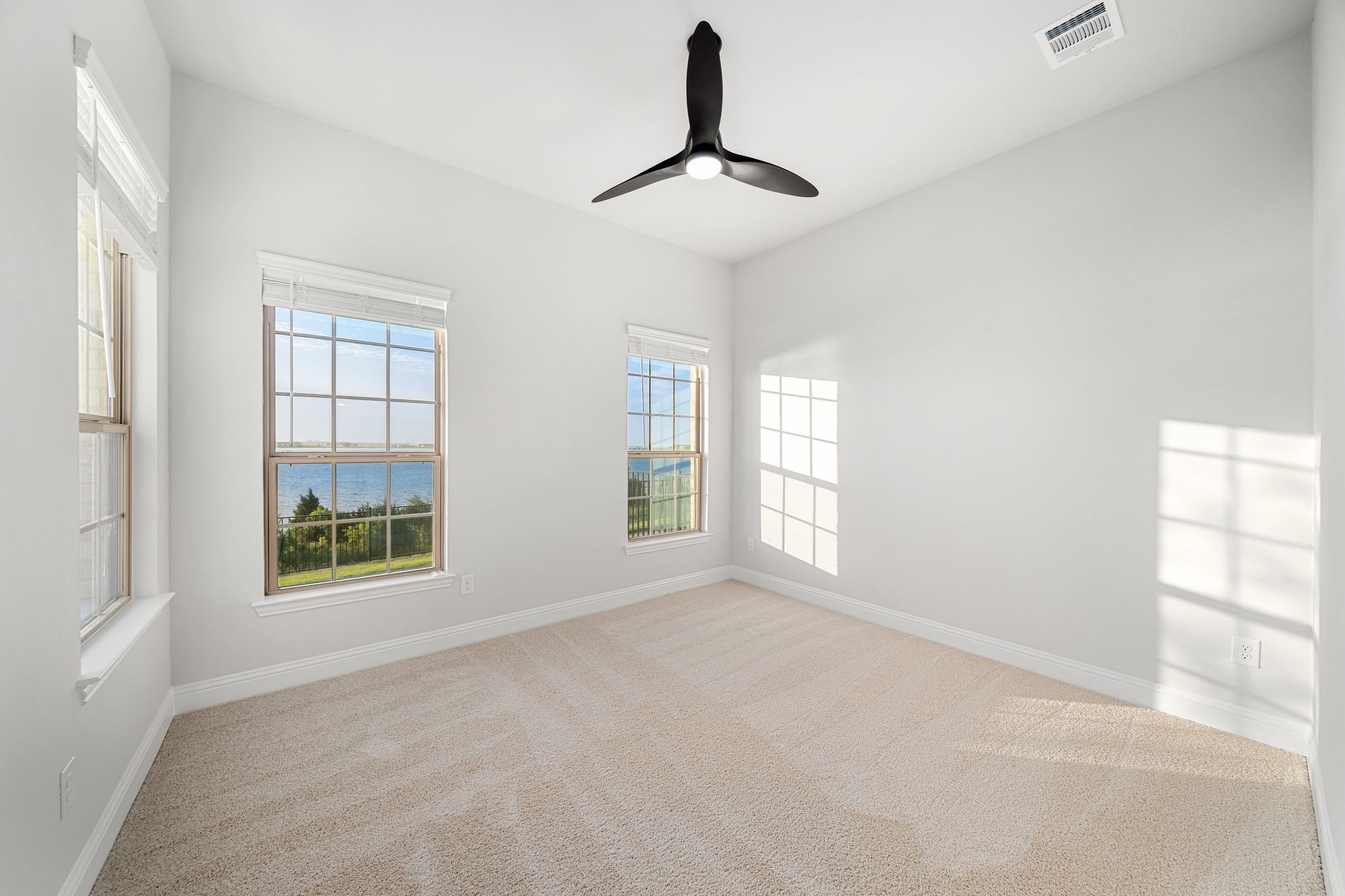 2300 Fairwater Mews