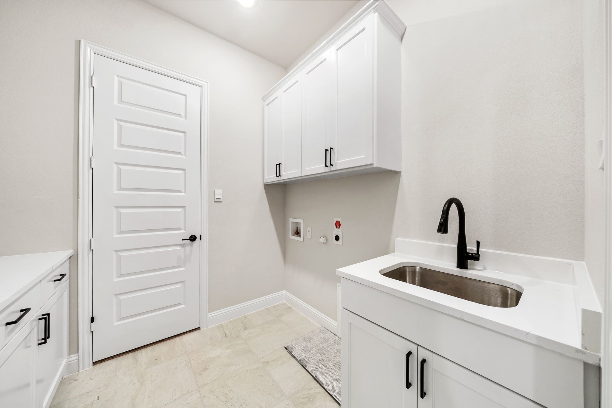 2300 Fairwater Mews