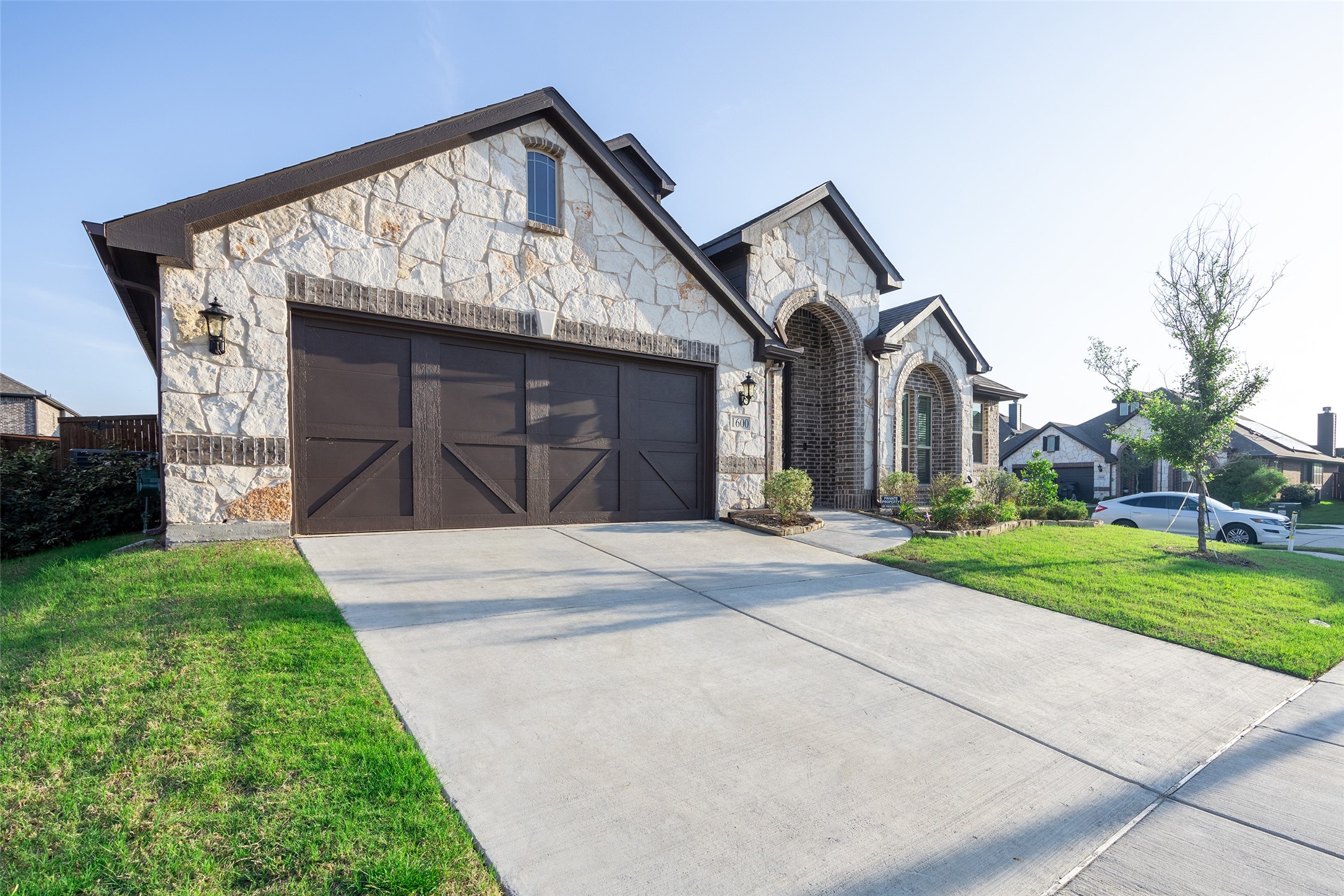 1600 George Lane