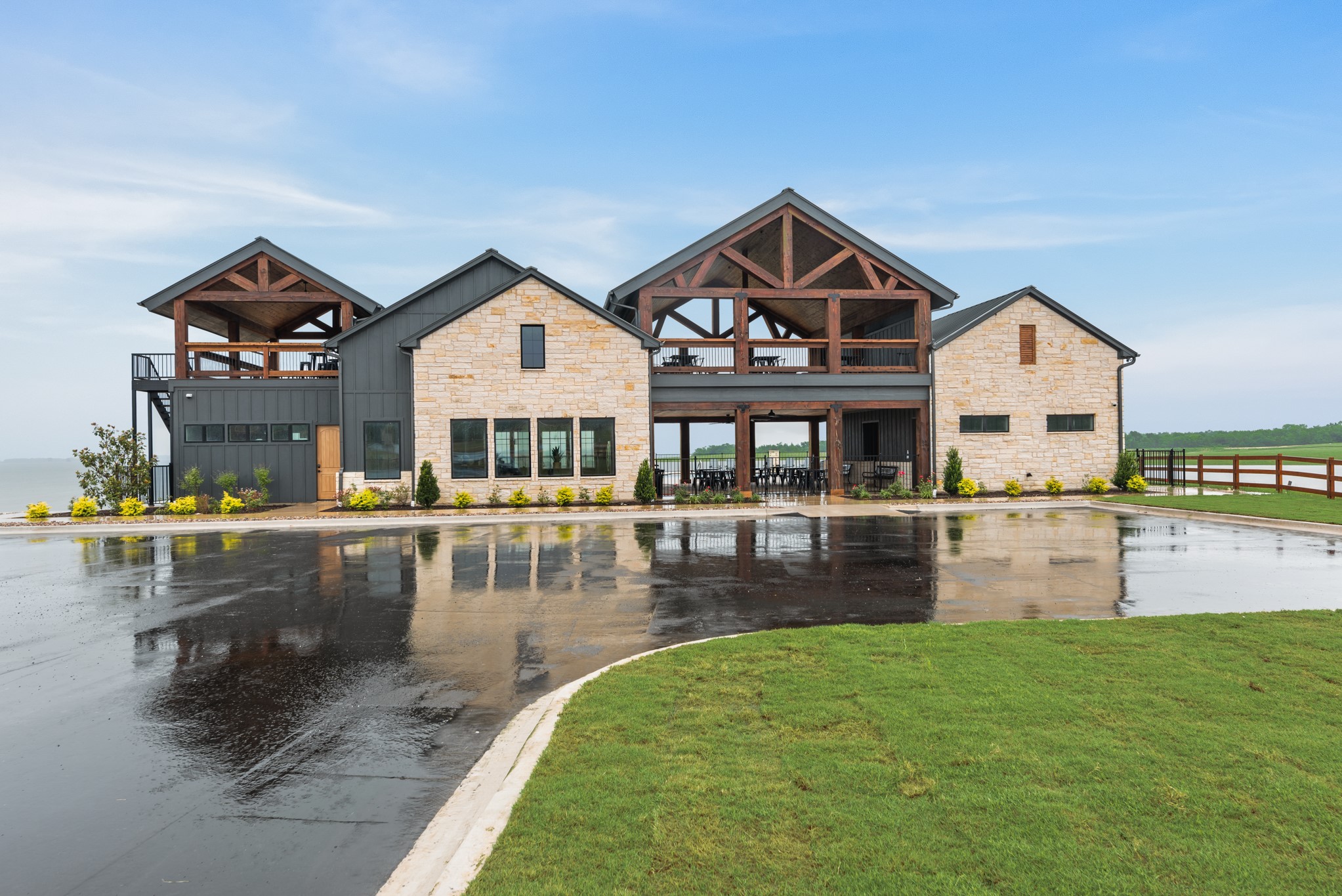 380 Harborside Terrace