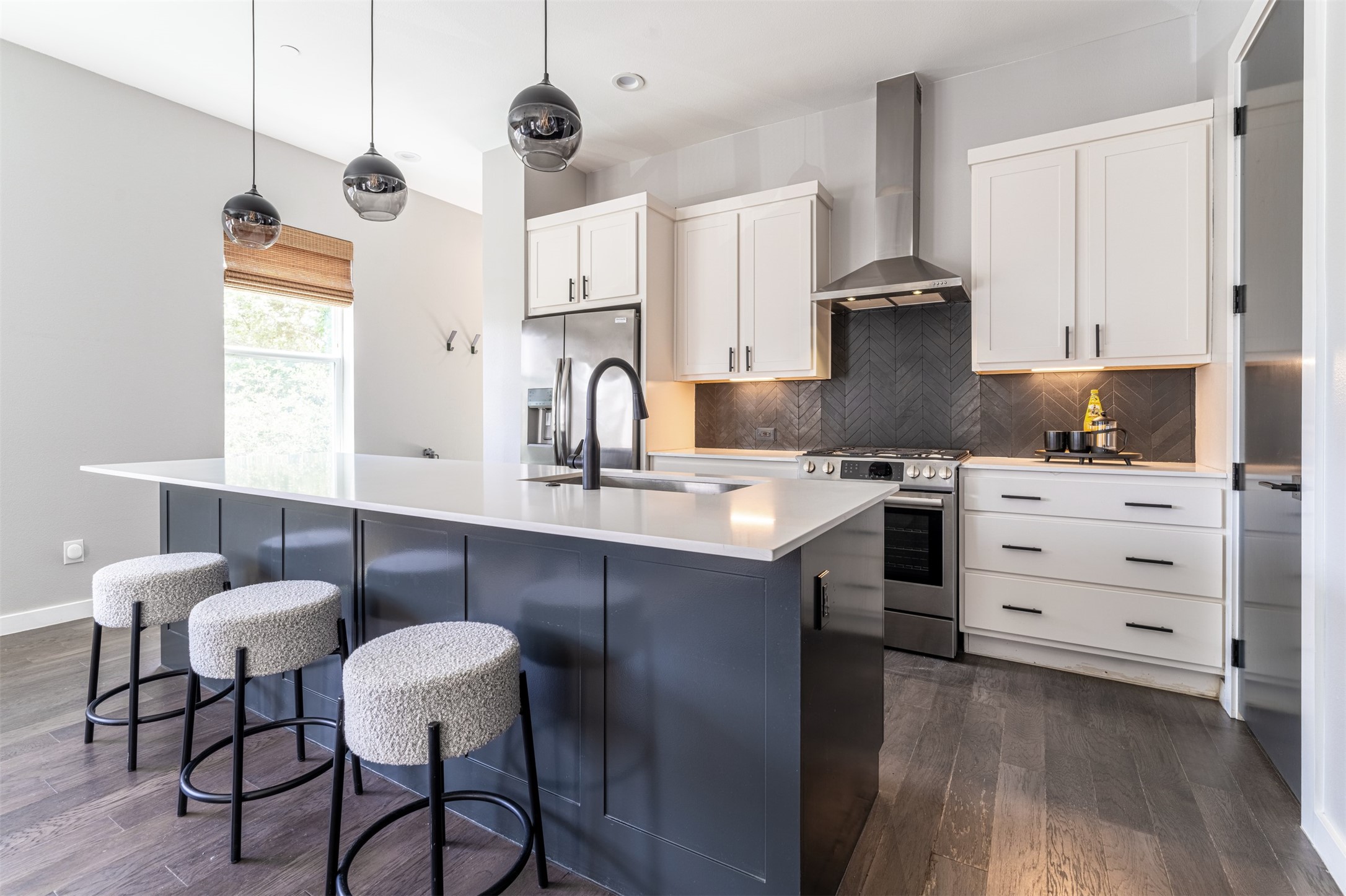 4620 Munger Avenue 107