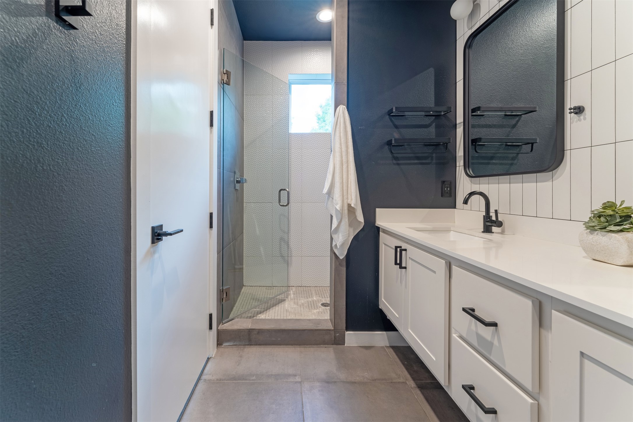 4620 Munger Avenue 107