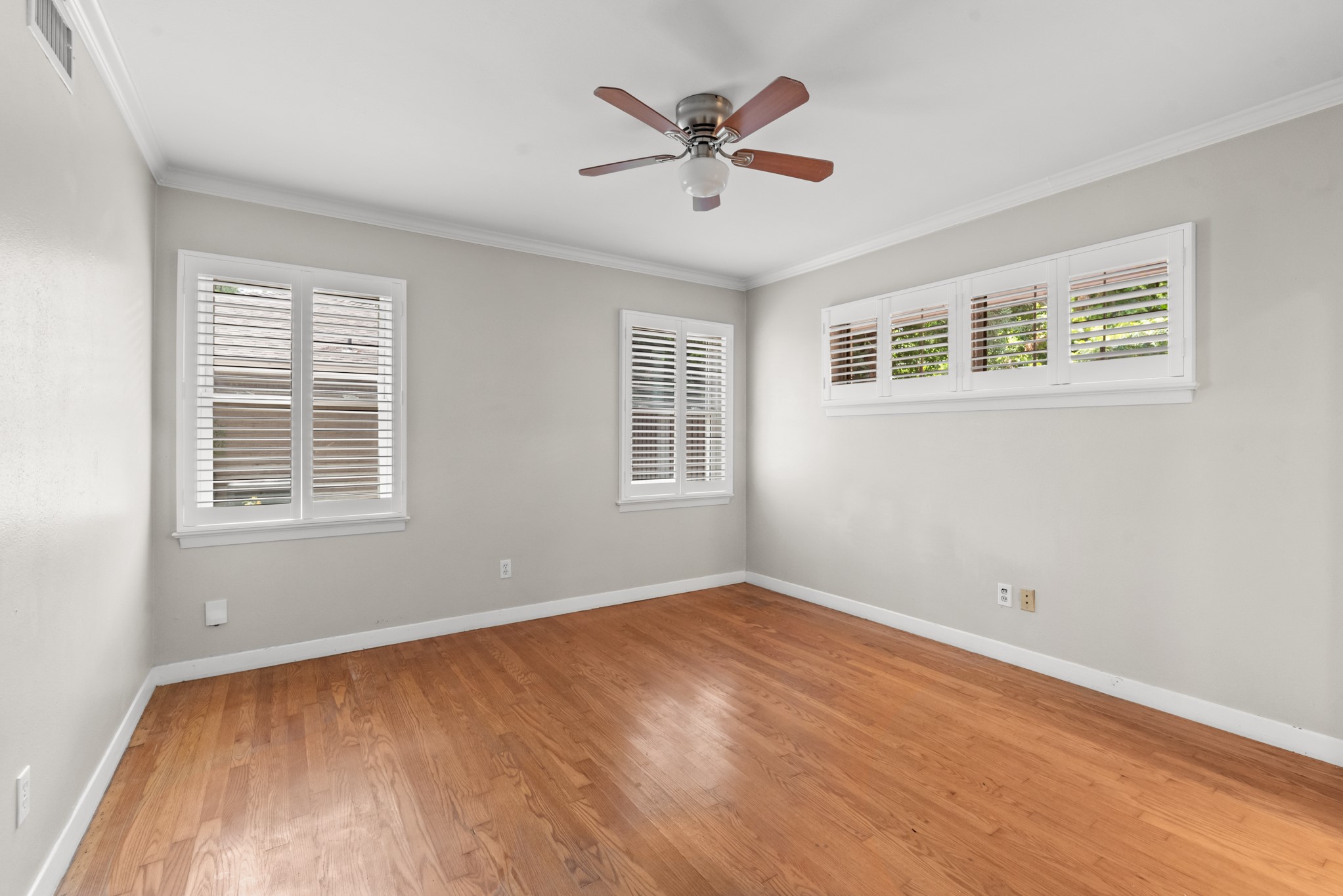 7405 Fenton Drive