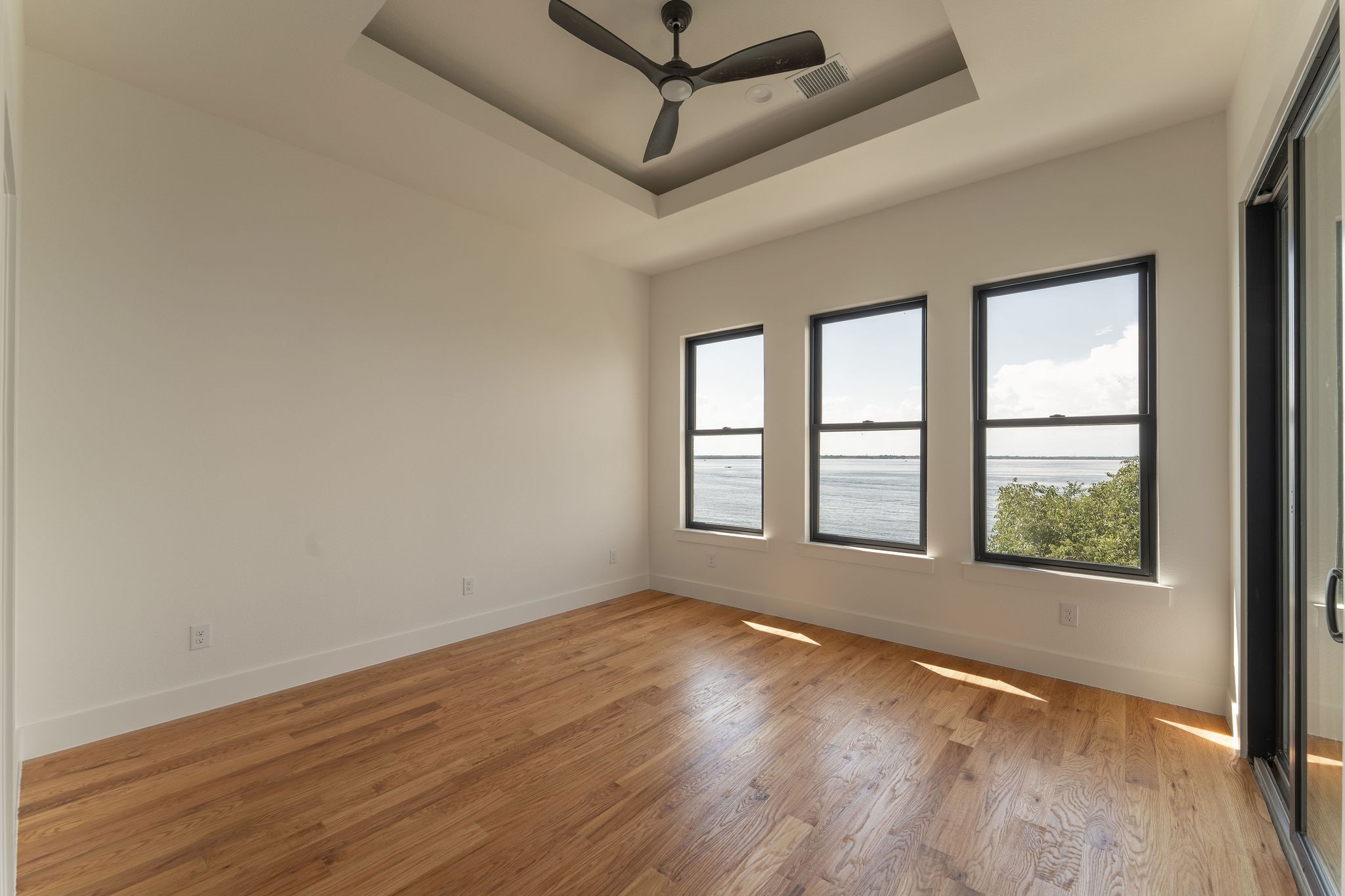 18015 Lake Ray Hubbard Drive