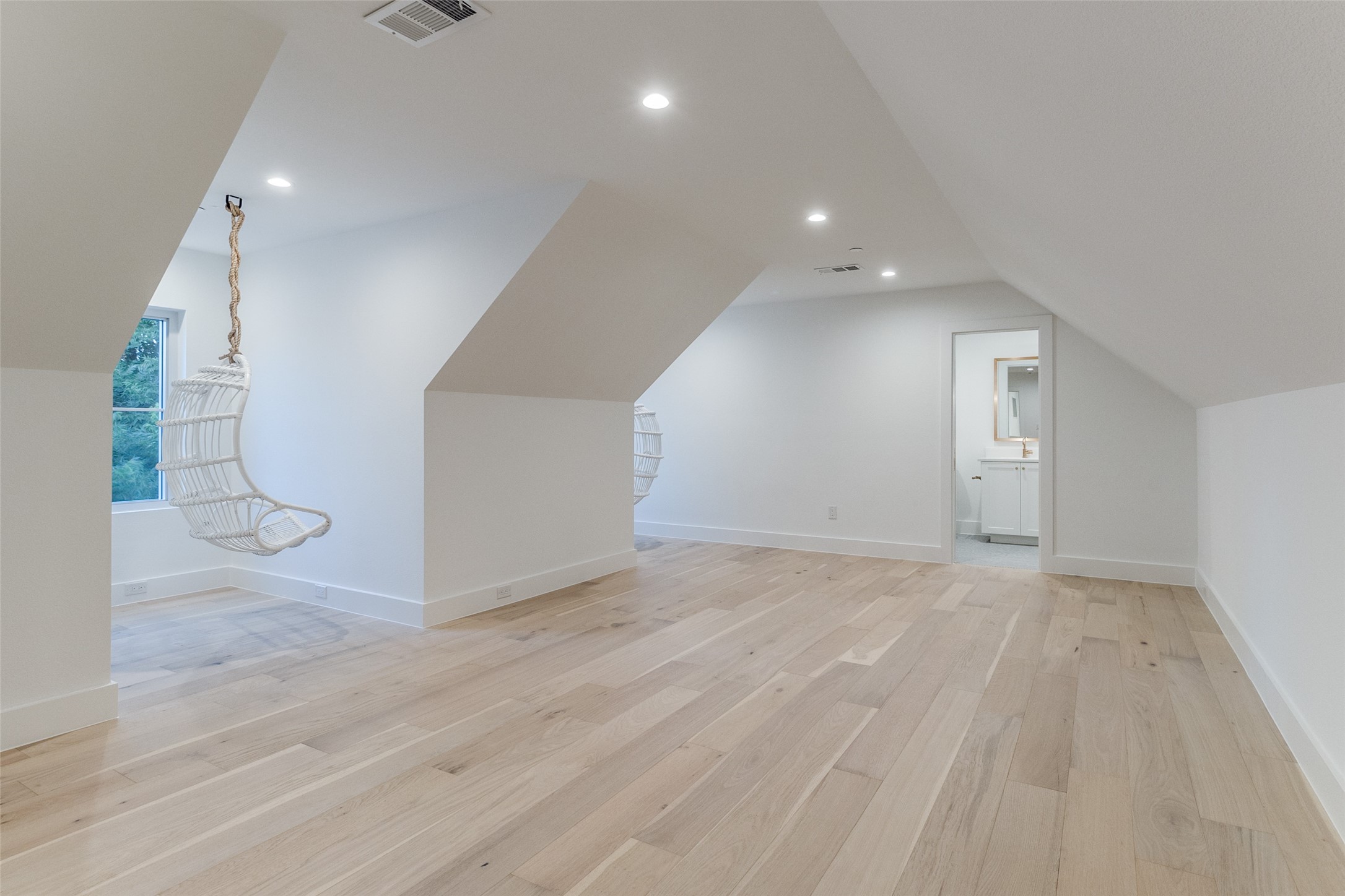 3211 Westminster Avenue