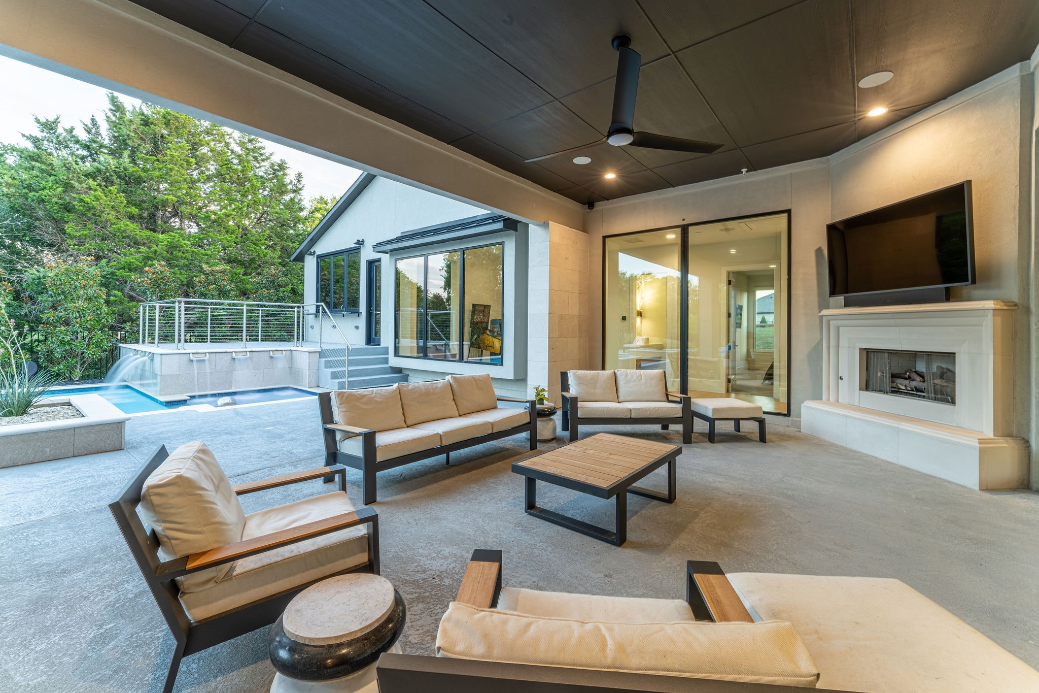 390 Broadwing Drive