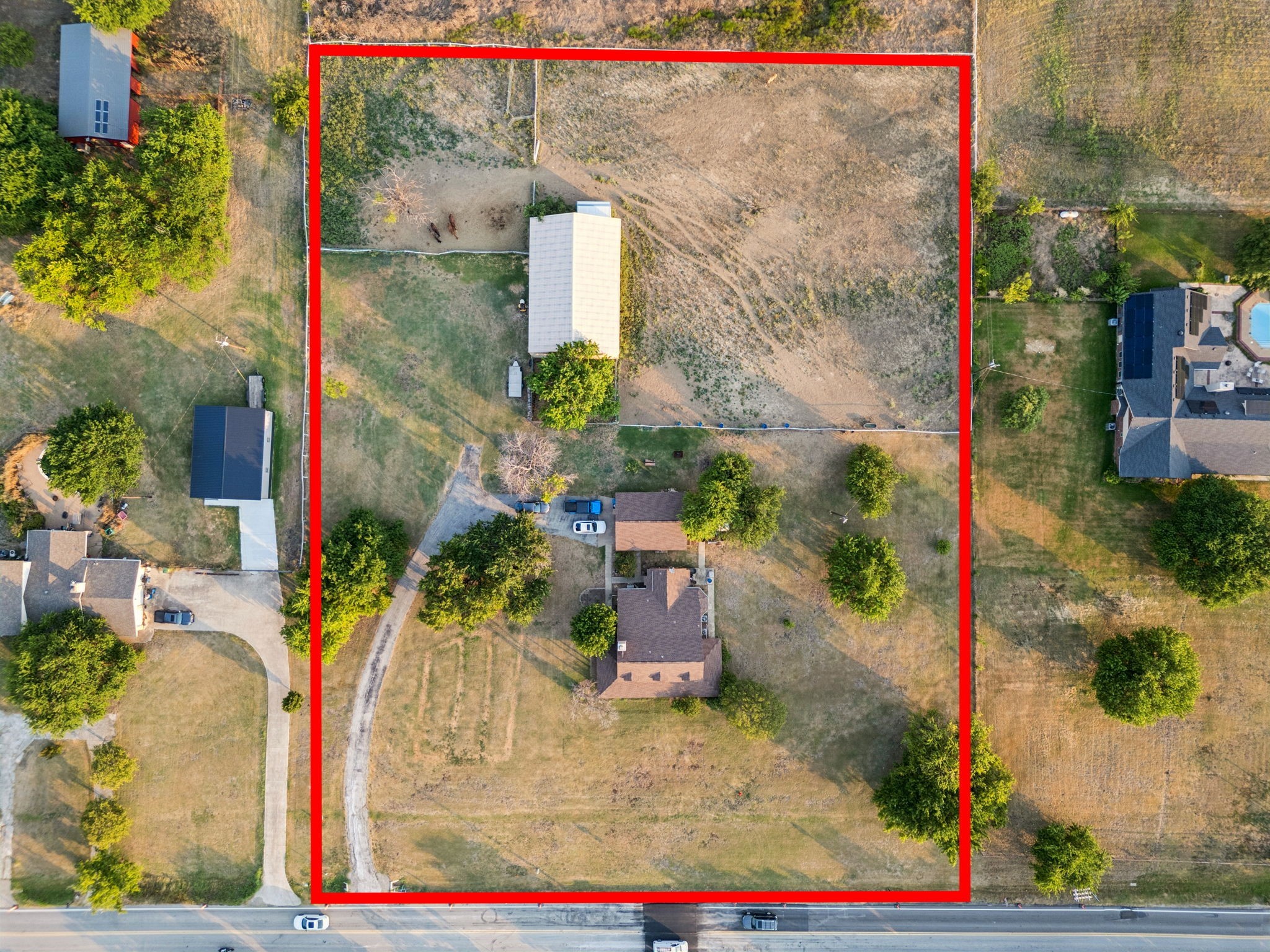 202 Blue Mound Road E