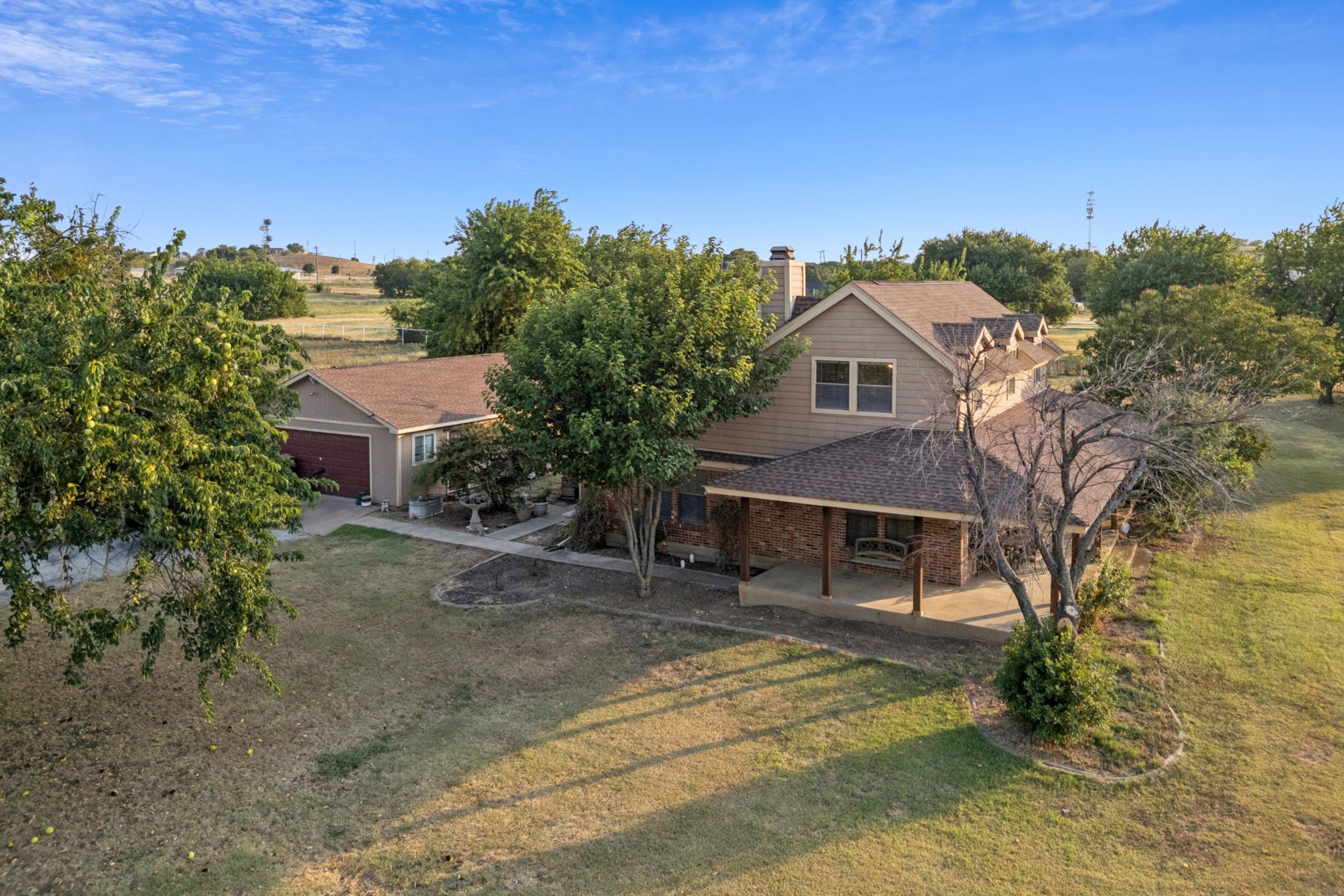202 Blue Mound Road E