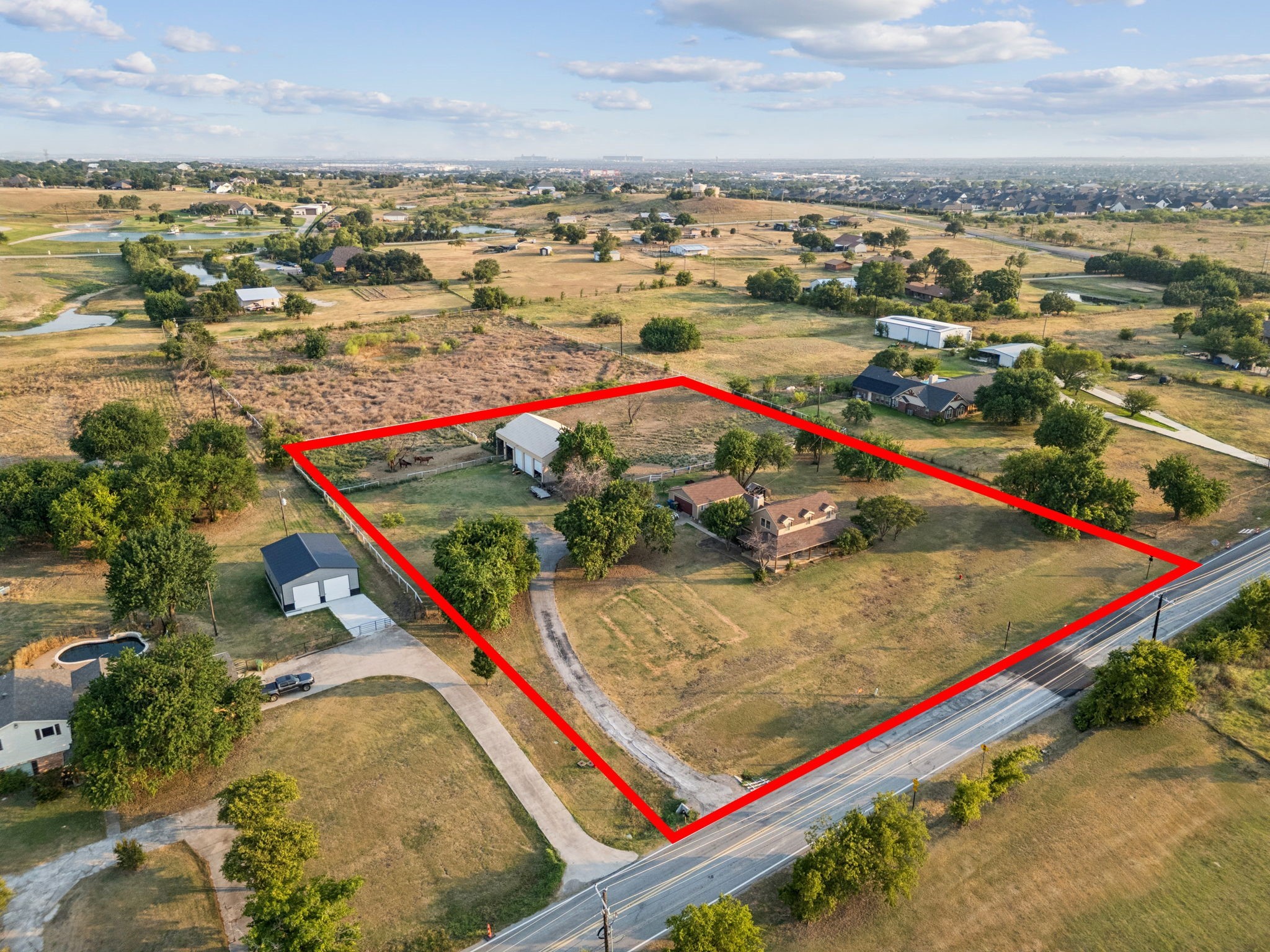 202 Blue Mound Road E