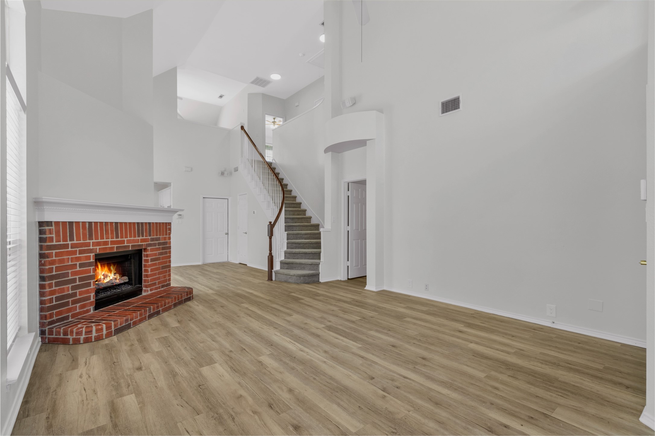 3904 Creek Crossing Drive