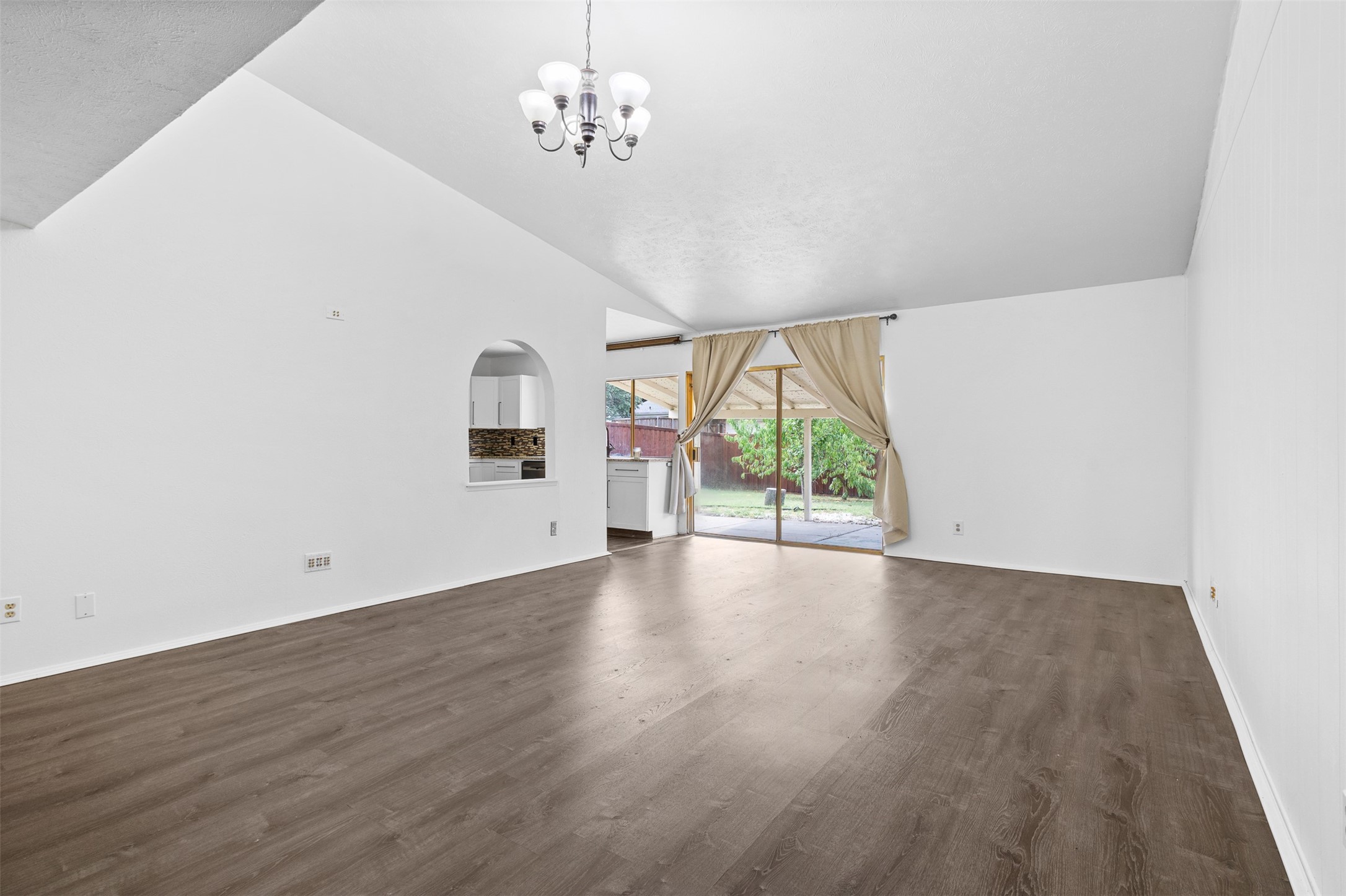 1440 Harvest Glen Drive