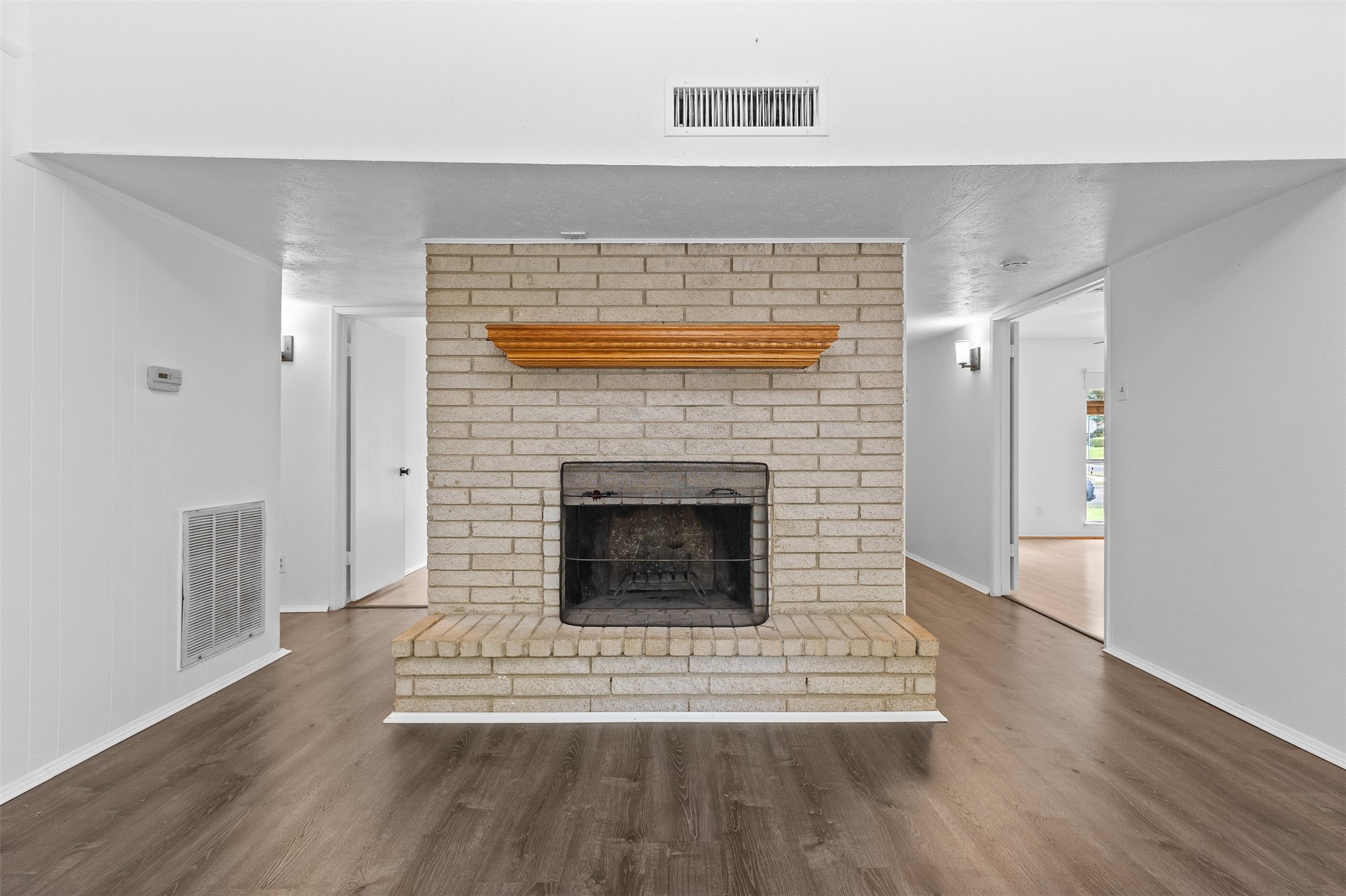 1440 Harvest Glen Drive