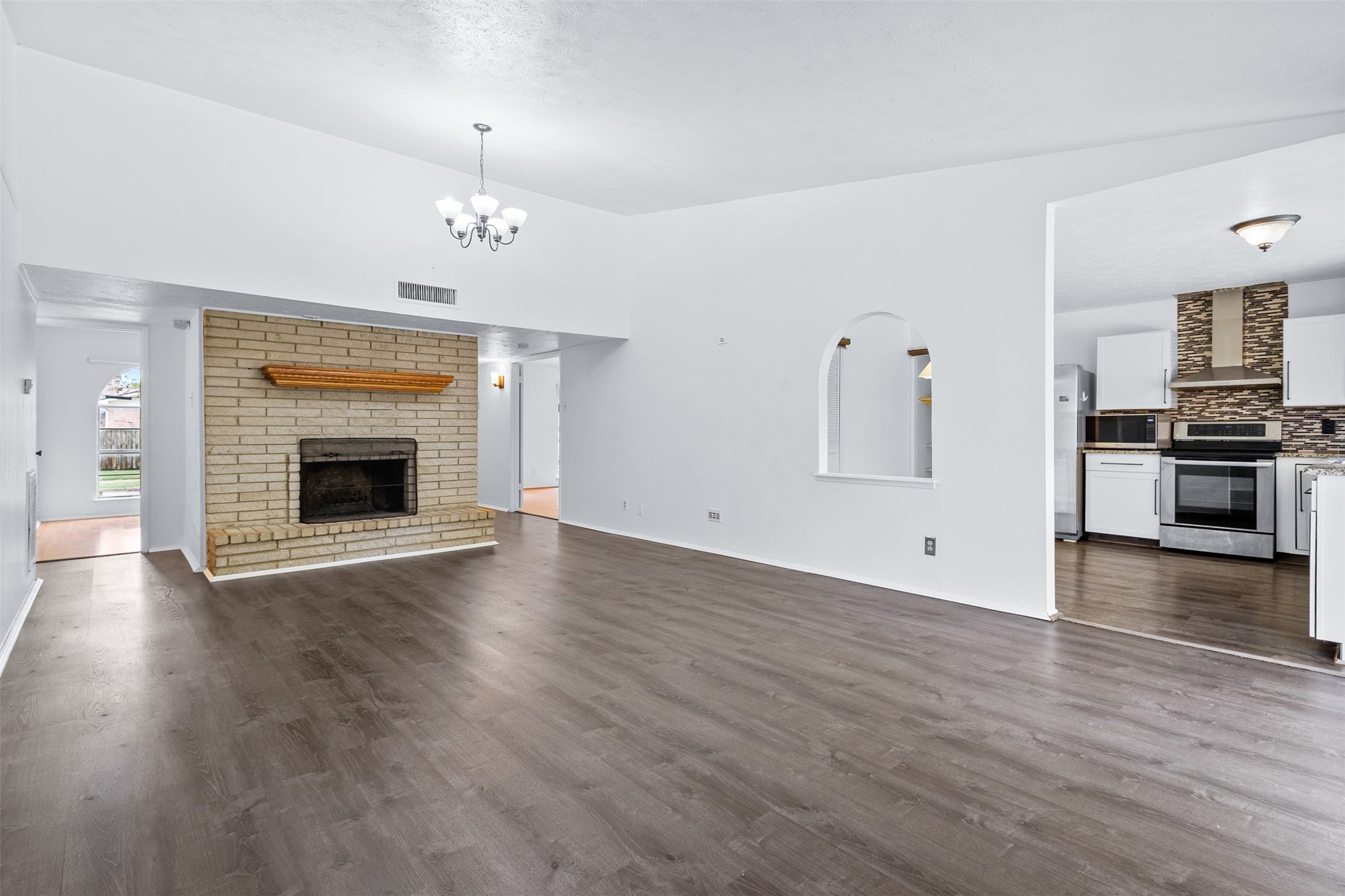 1440 Harvest Glen Drive