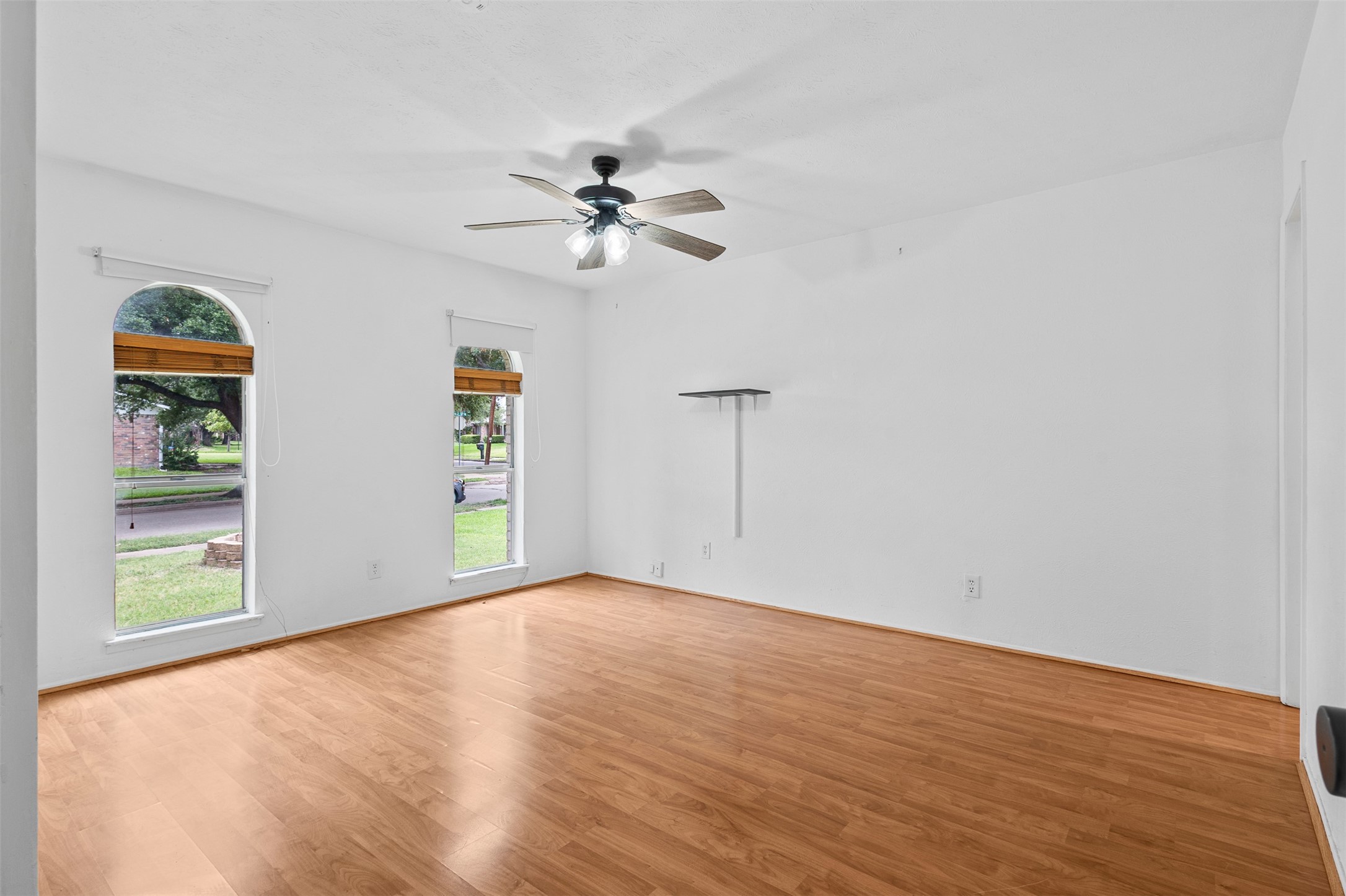 1440 Harvest Glen Drive