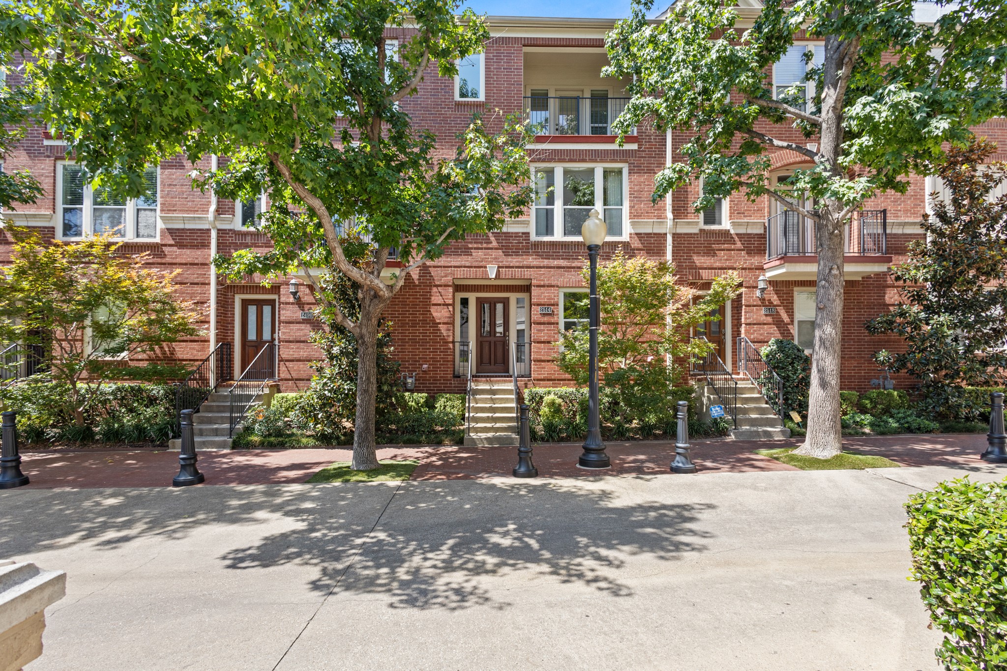 2514 Worthington Street