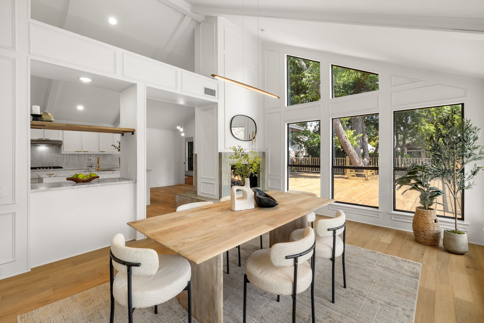 5827 Brushy Creek Trail